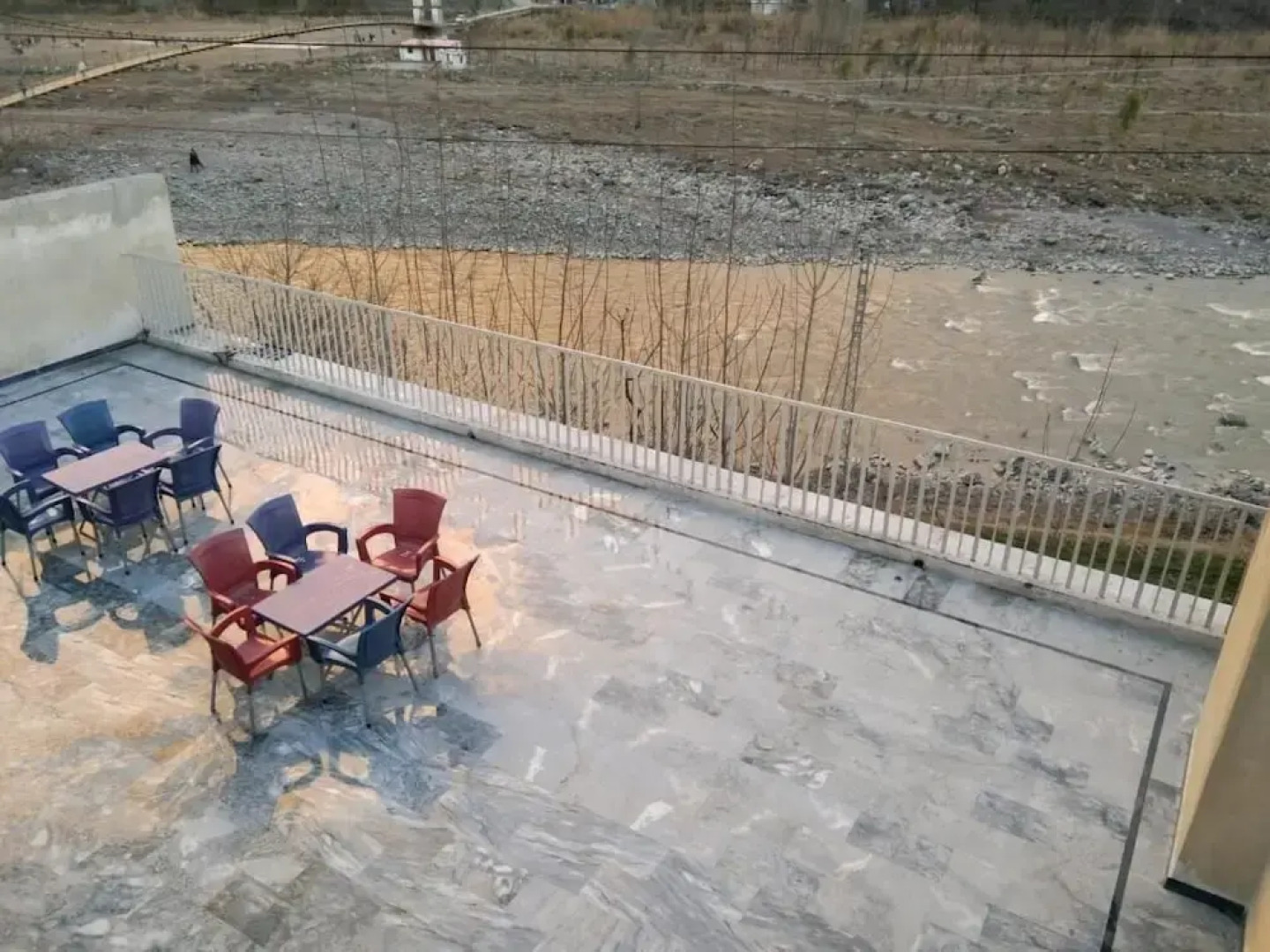 Happy Stay Hotel And Restaurant