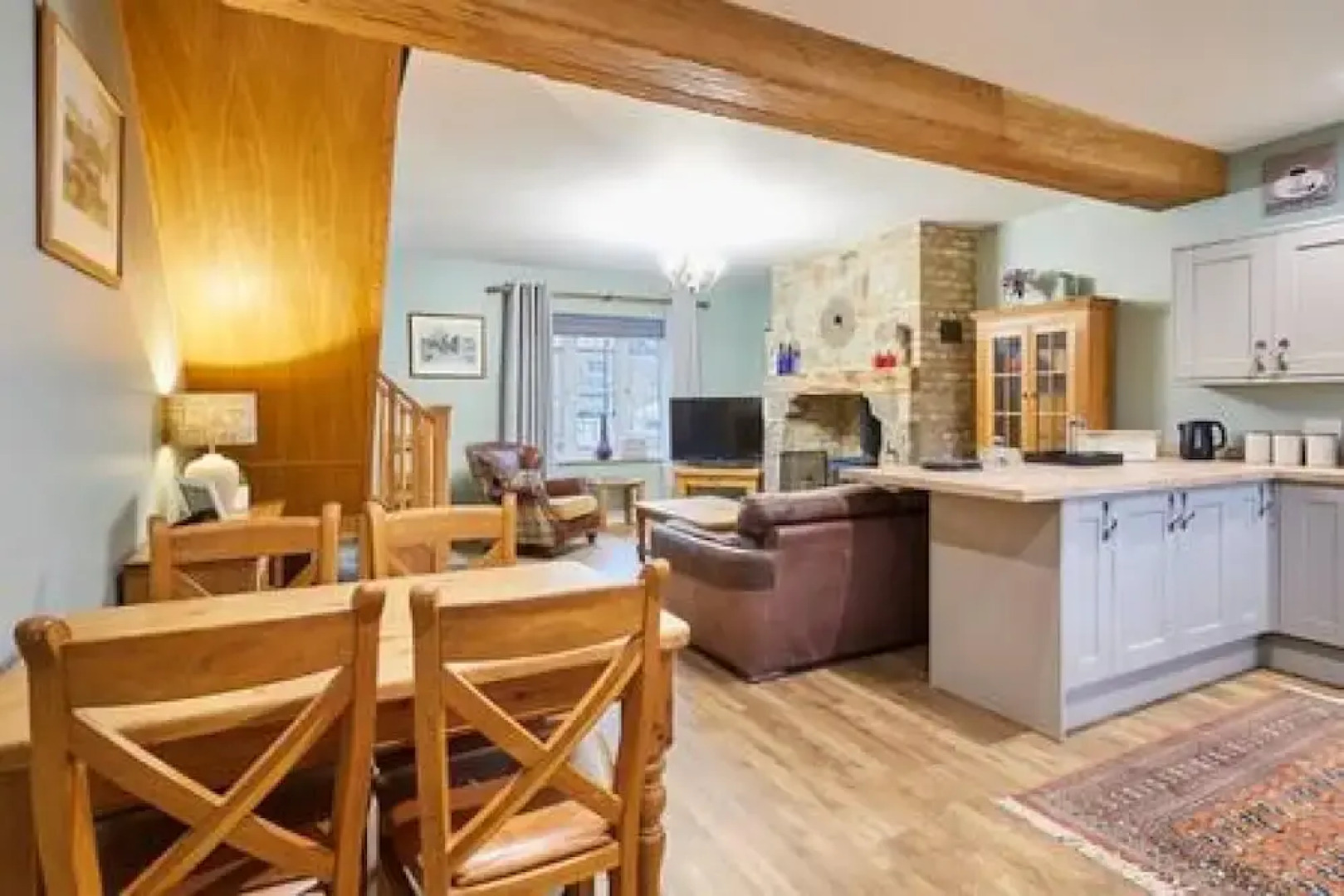 Host Stay Butterfly Cottage