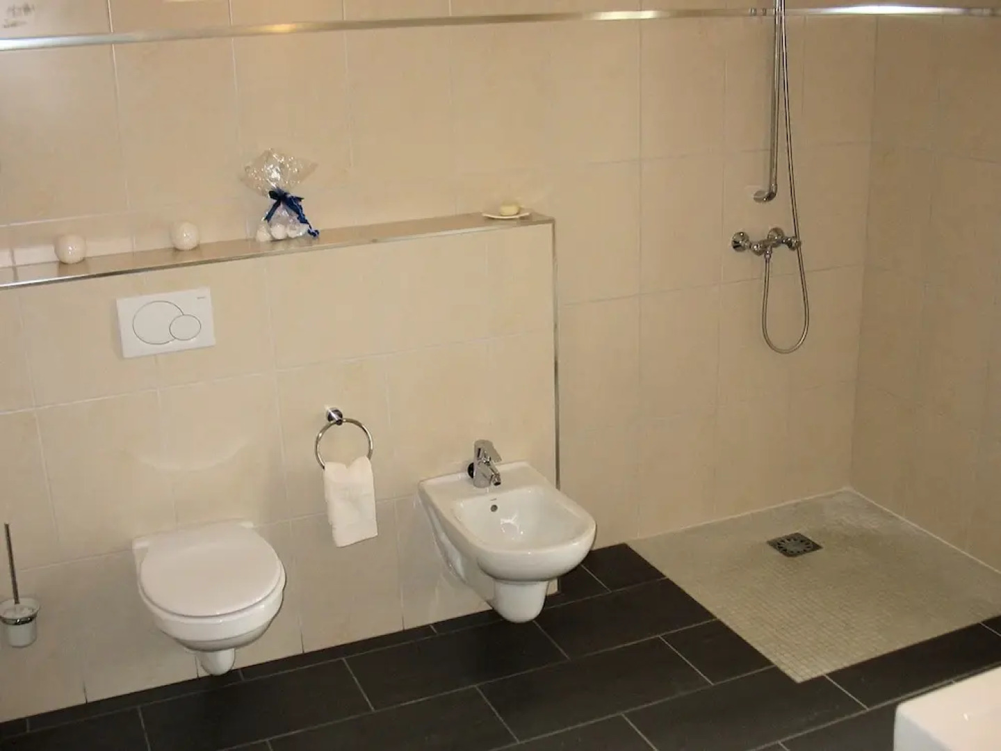 Gorgeous Villa in Arenas Spain With Private Swimming Pool