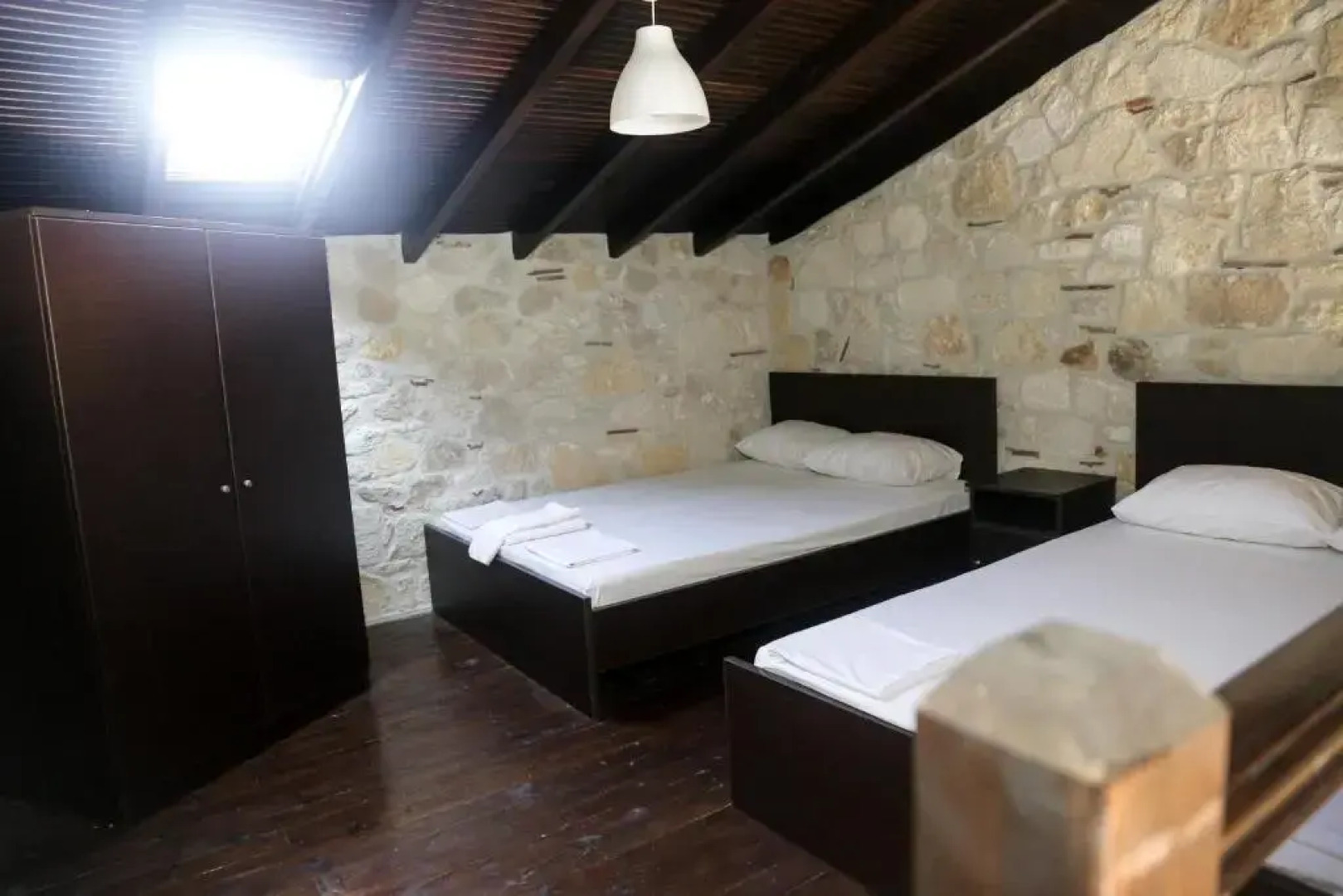 Gioulis Apartments & Studios