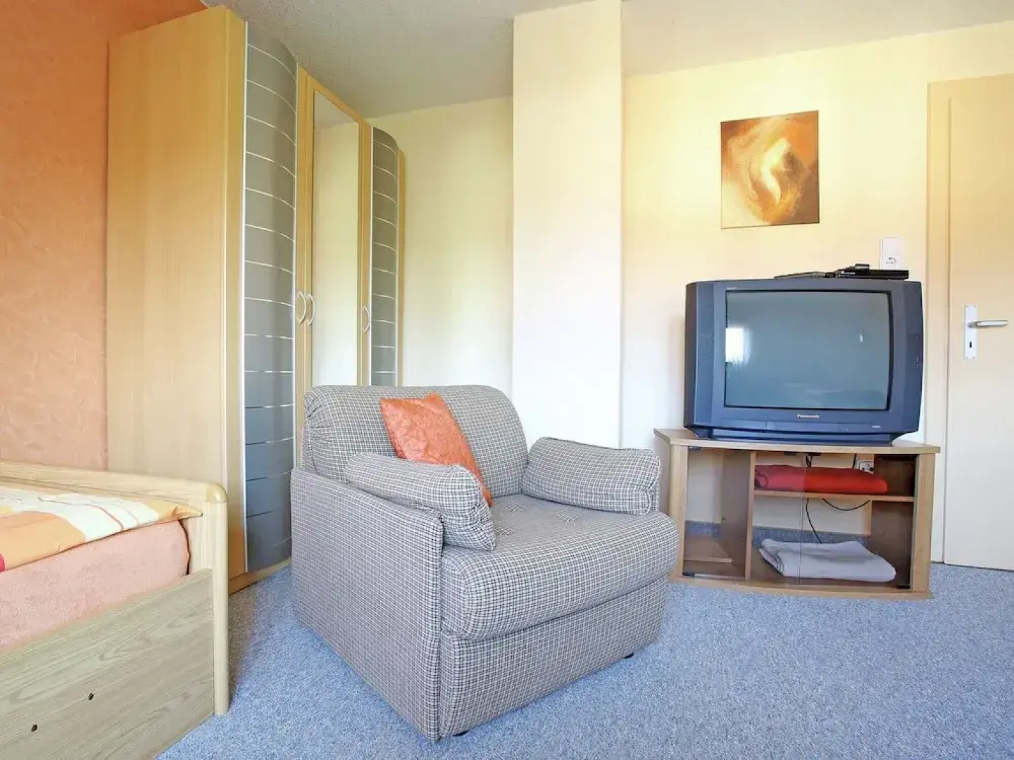 Spacious Apartment in Pracht near Forest