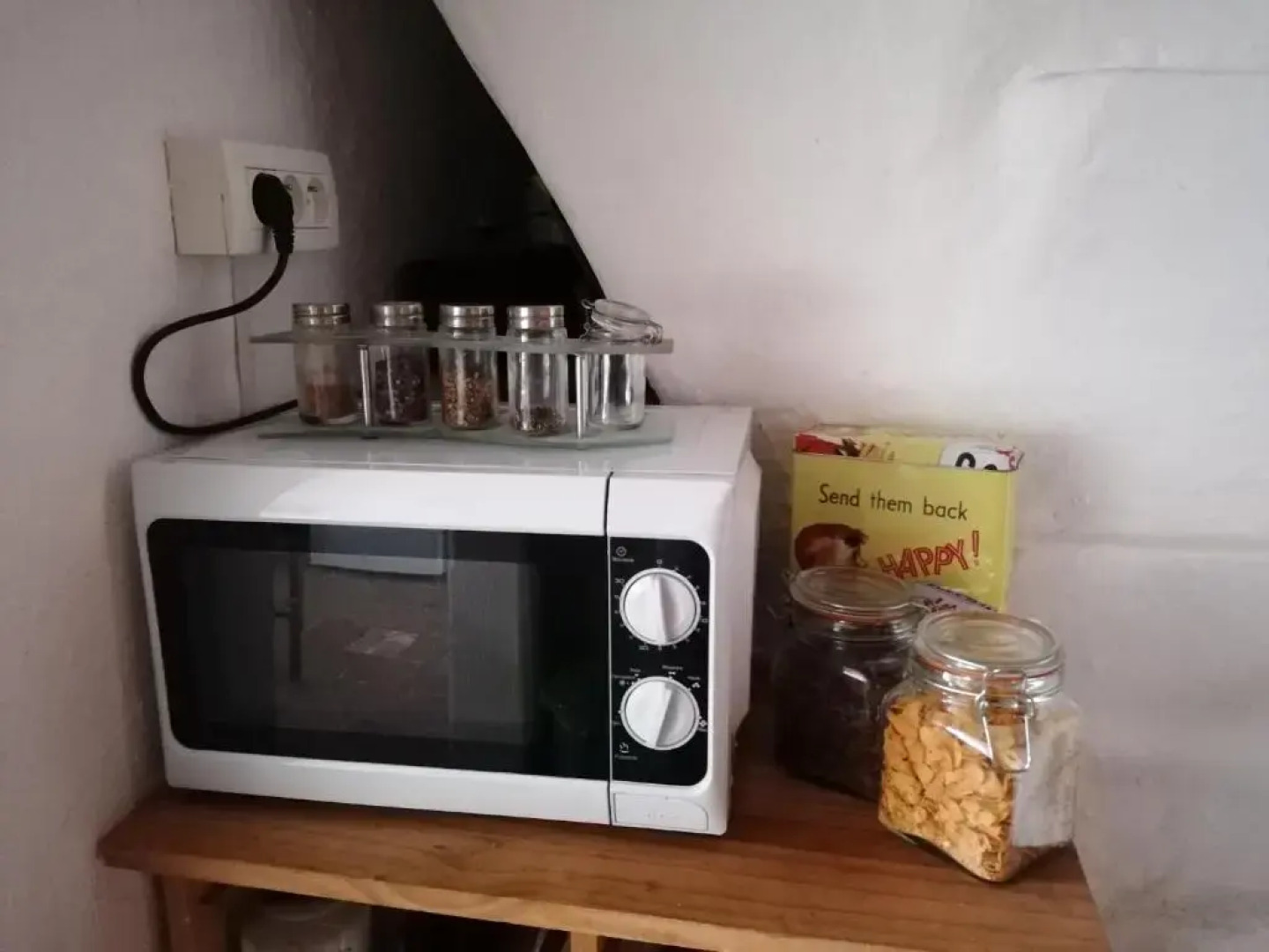 Chambre et pièce à vivre indépendantes