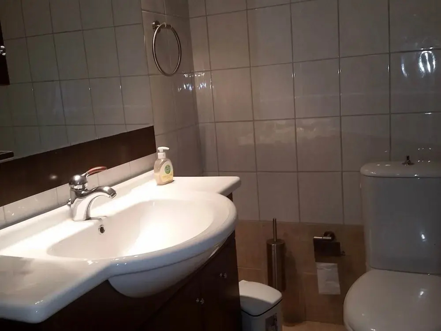 Villa Leonidas Near Athens Airport