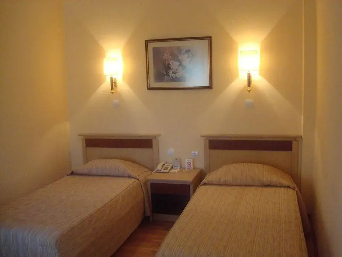 Floria Hotel