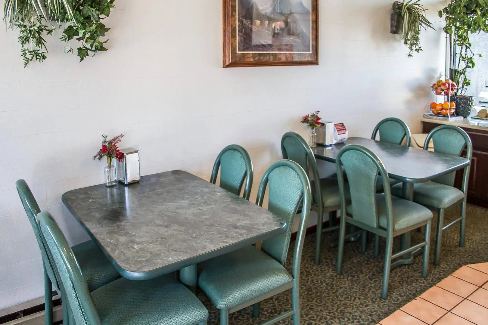 Rodeway Inn & Suites Roseburg