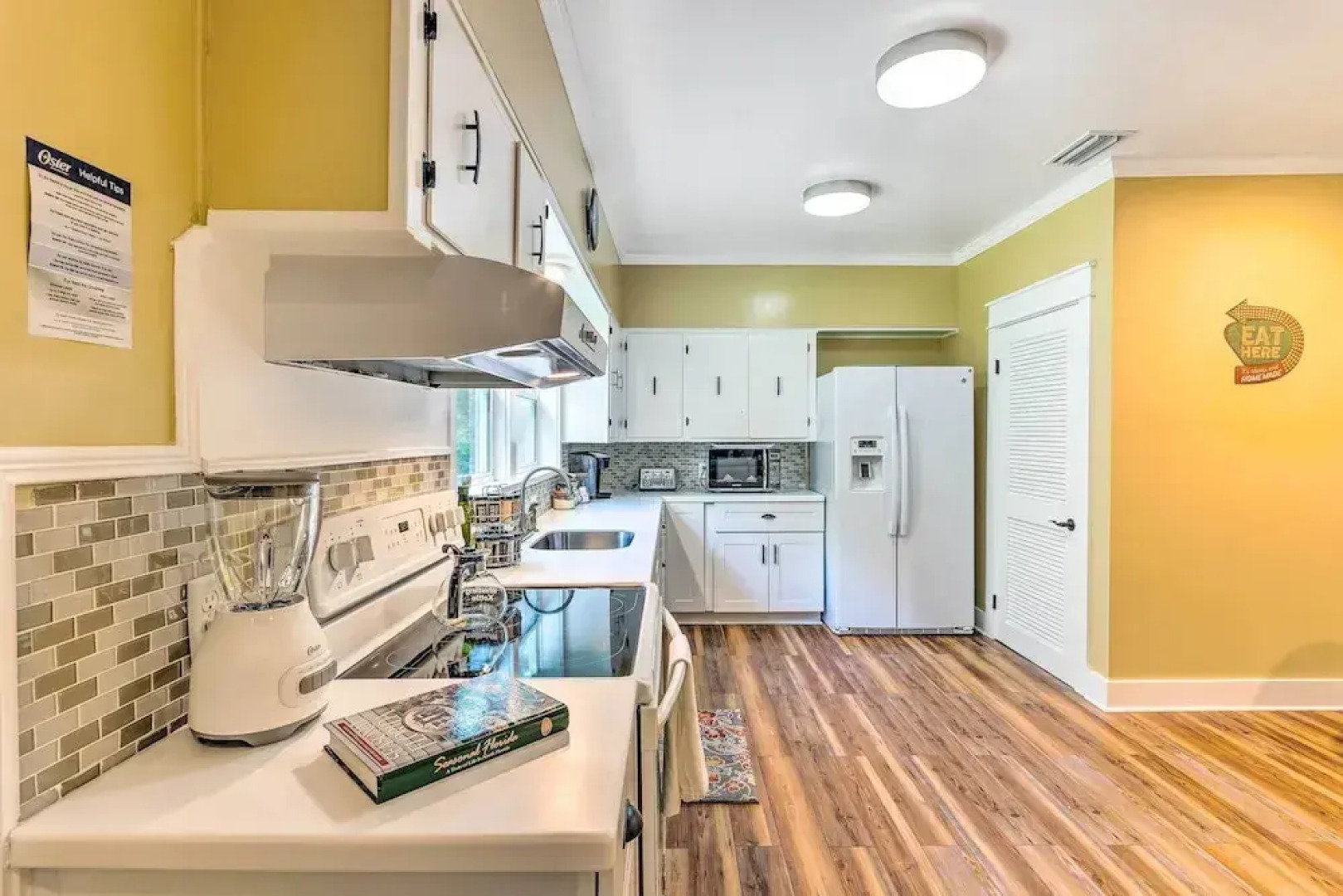 Charming Home: 2 Mi to Dtwn Defuniak Springs!