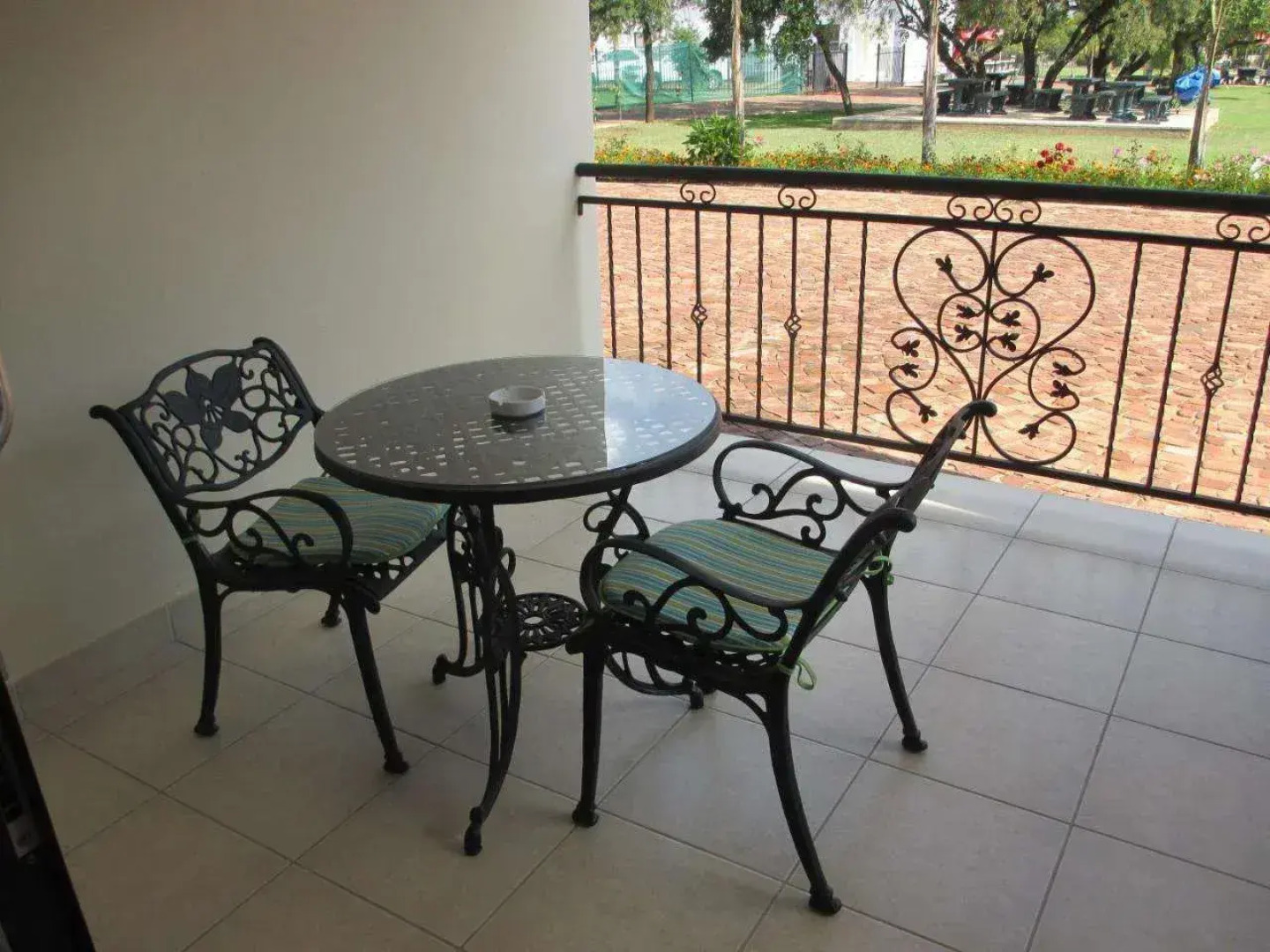 Casa Bianca Guest Lodge