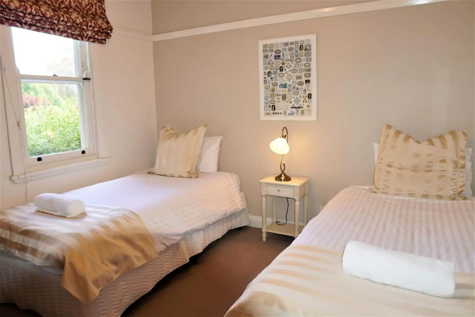 Robin Hill Manor - rambling retreat & tennis court