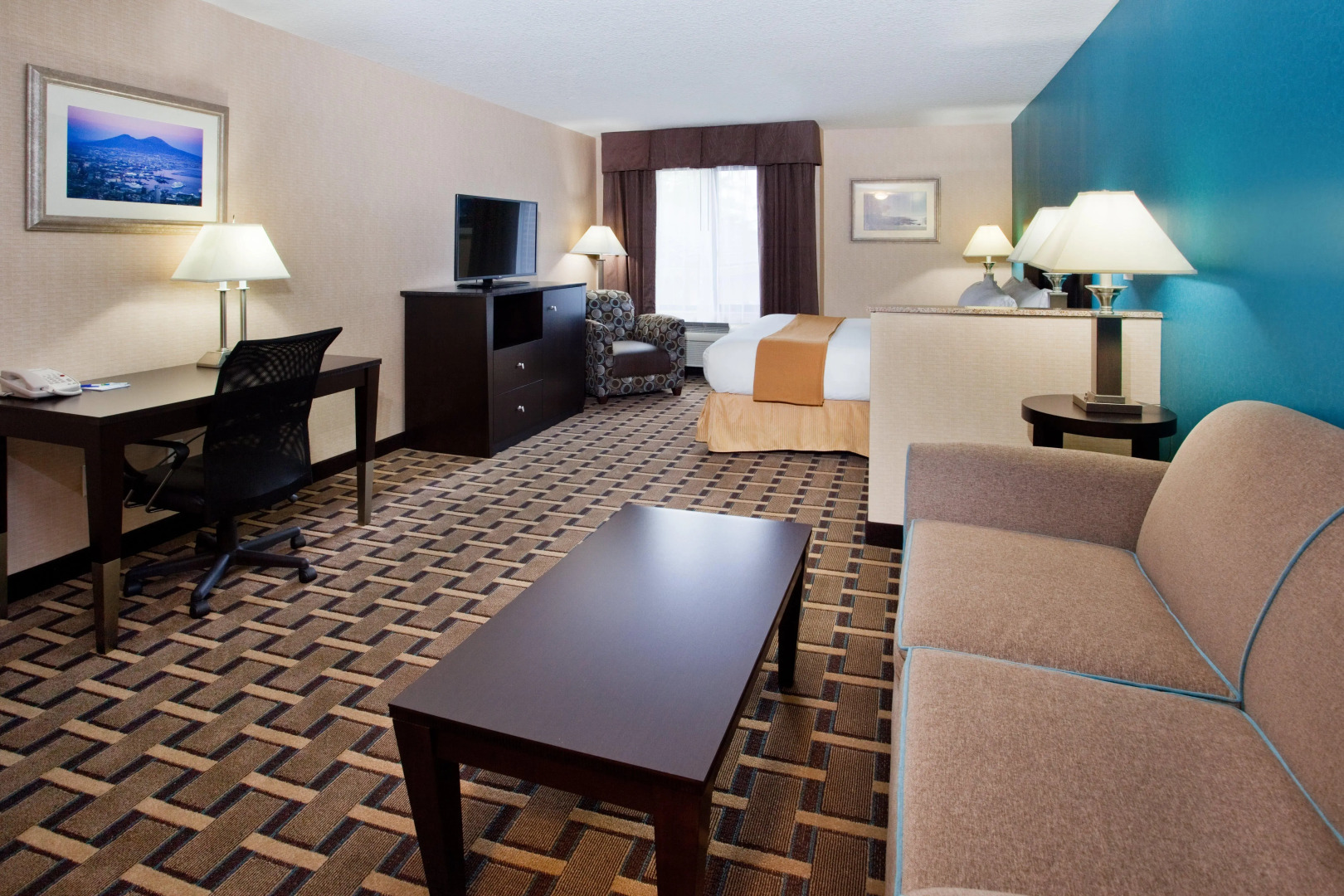 Holiday Inn Express & Suites Buford NE - Lake Lanier by IHG