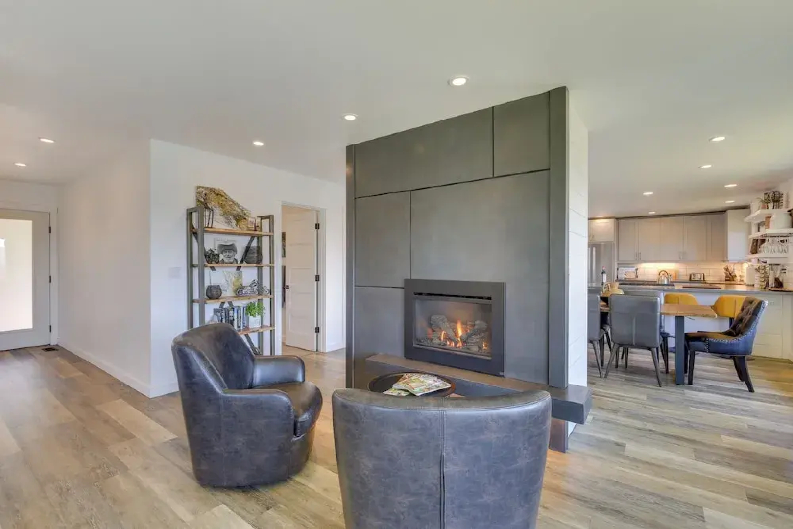 Mt Hood Views: Modern Underwood Home w/ Deck!