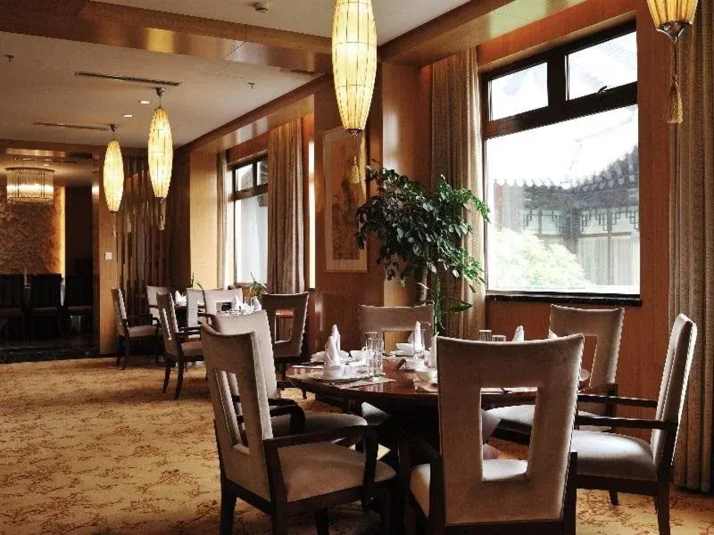 Hentique Huijin Resort Hotel