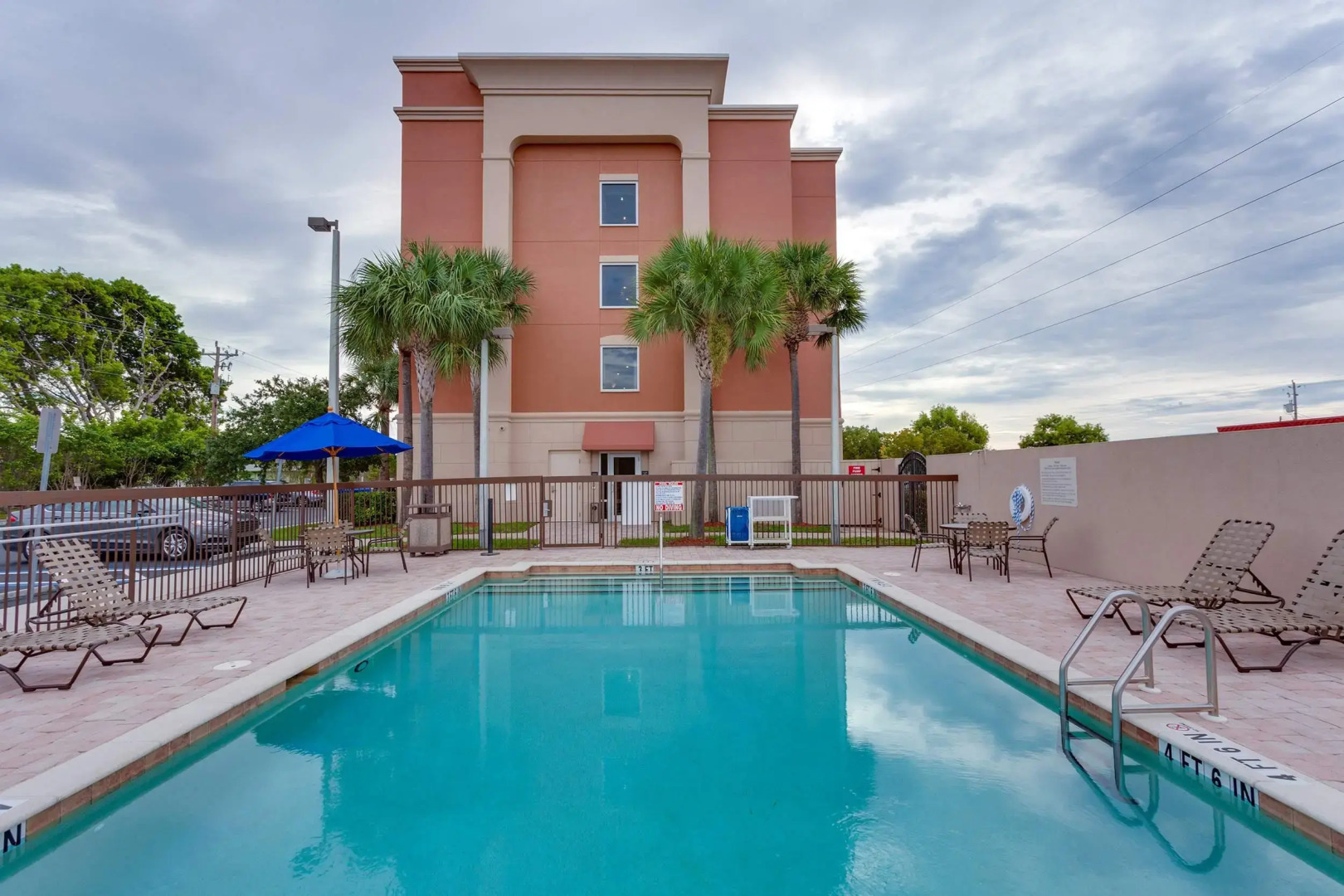 Hampton Inn & Suites - Cape Coral/Fort Myers Area, FL