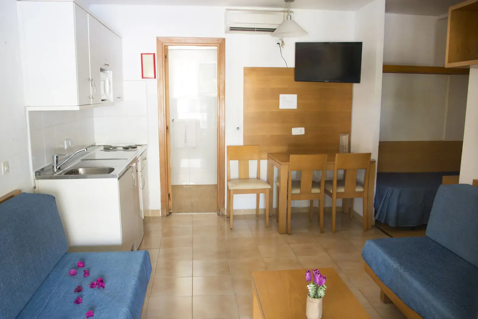 Mariner Club Apartments
