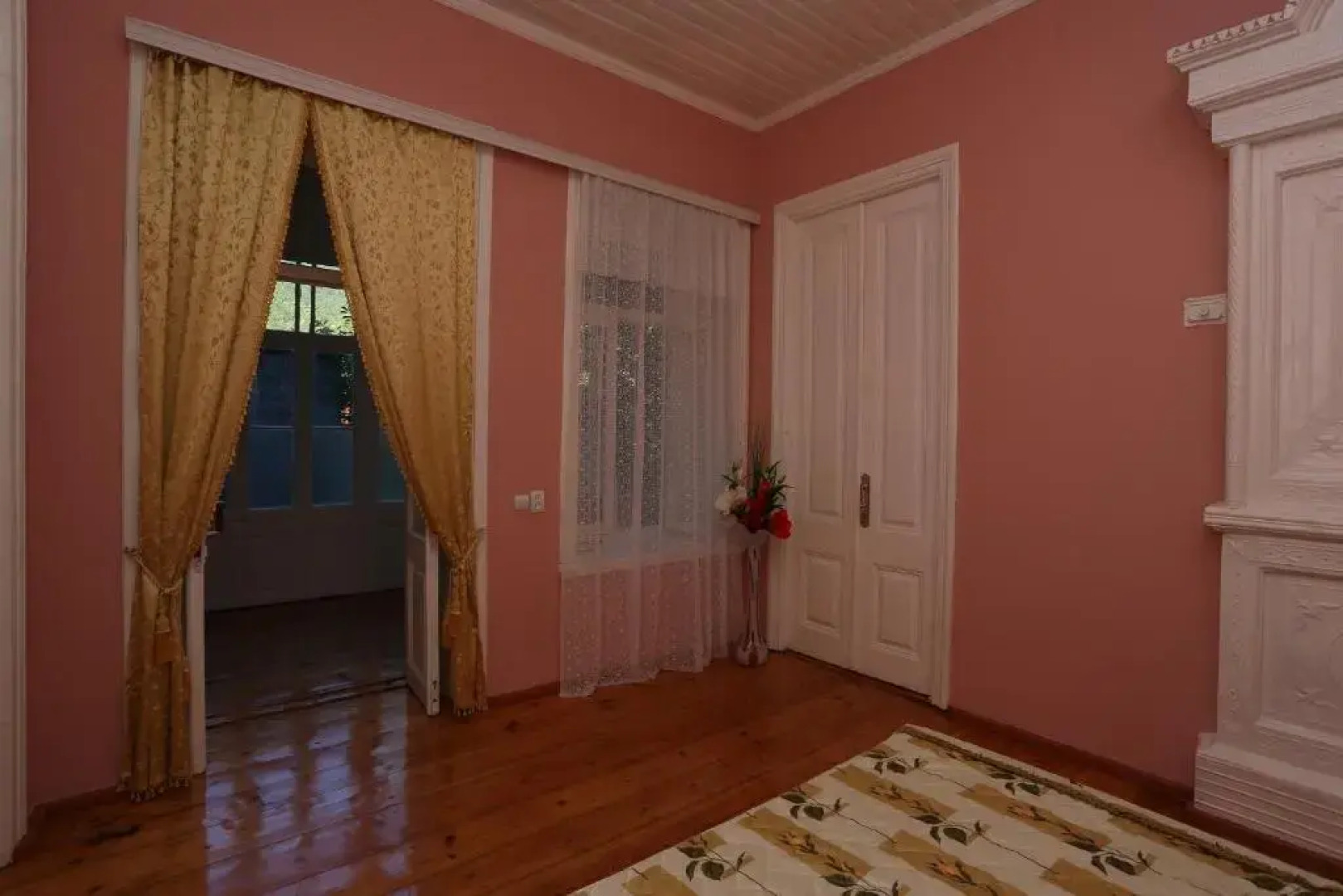 Ilham Mustafa Houses