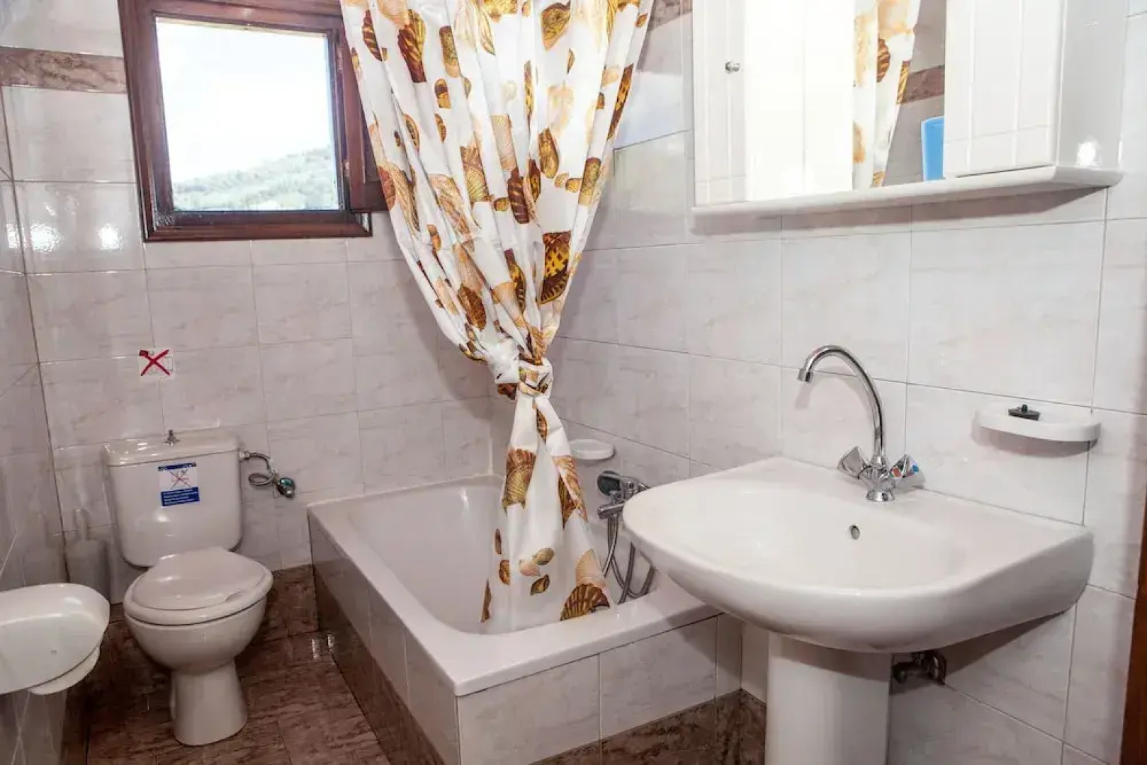 Eleana Apartments And Studios