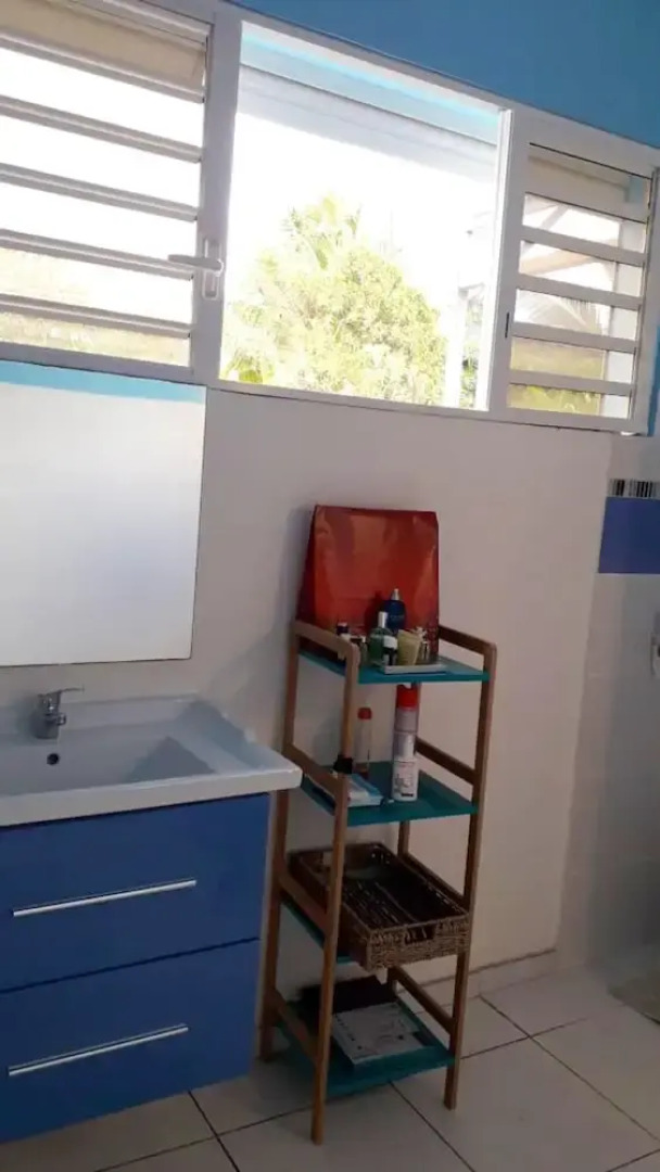 House With one Bedroom in La Trinité, With Furnished Terrace and Wifi