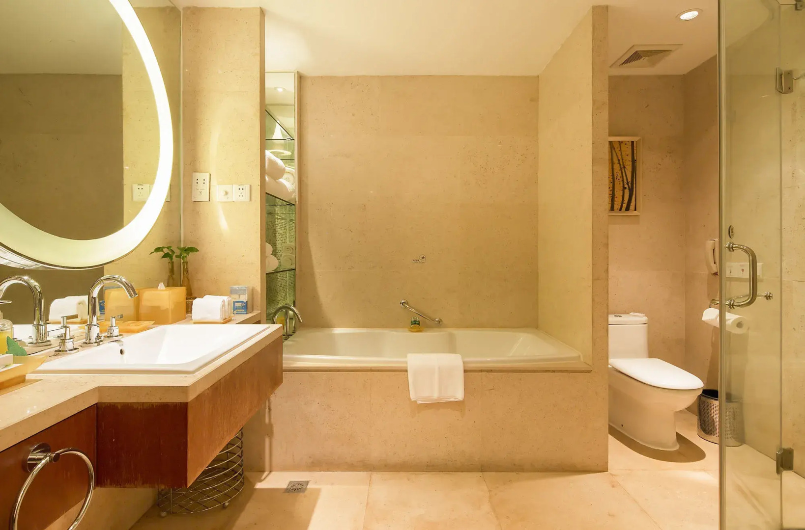 Landison Plaza International Hotel Zhenjiang