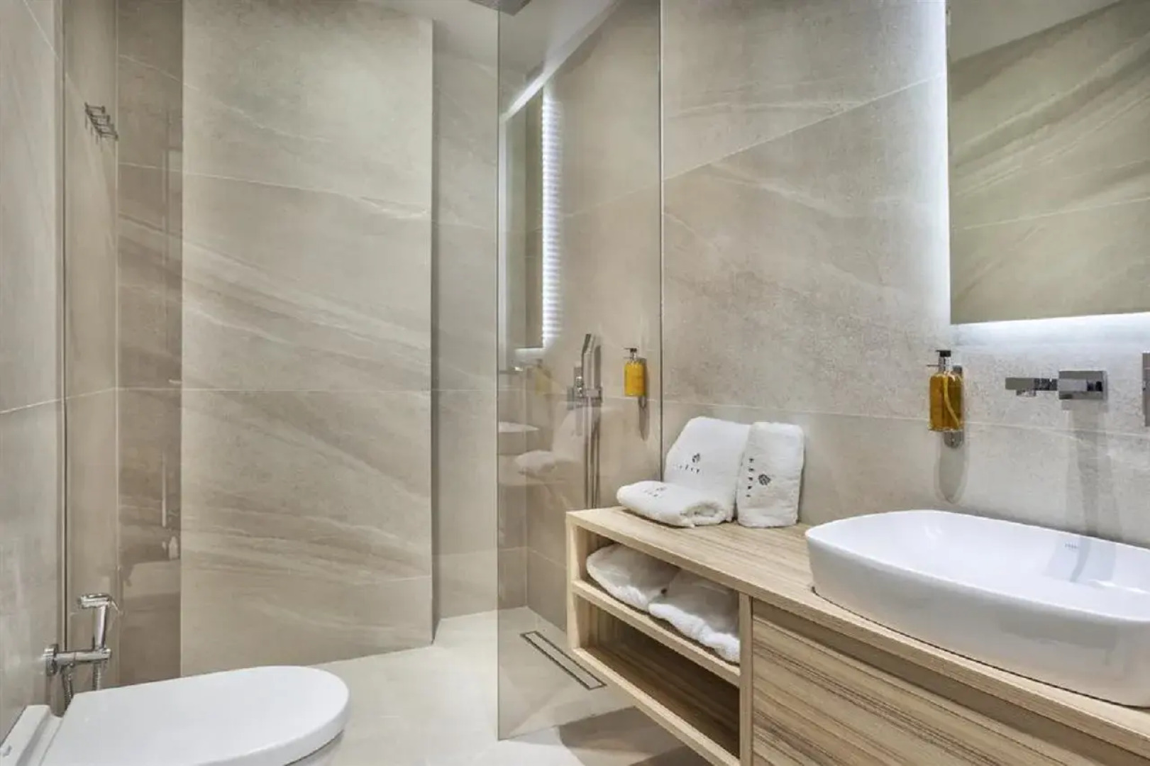 Pefki Deluxe Residences