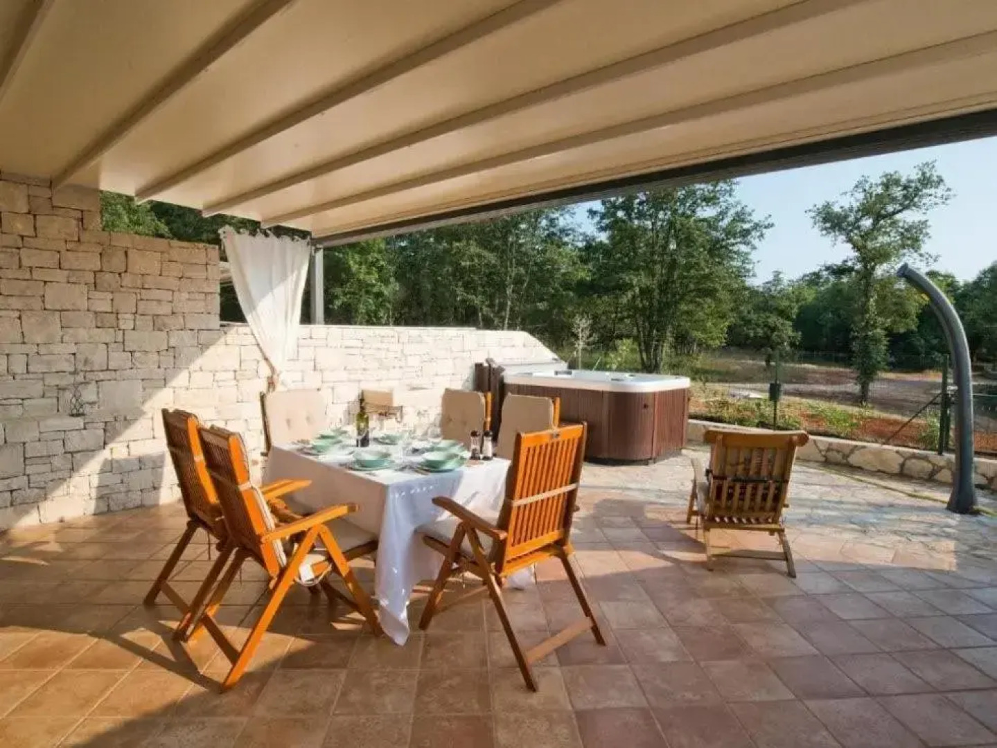 Villa Bobos place with Jacuzzi and Sauna 46D