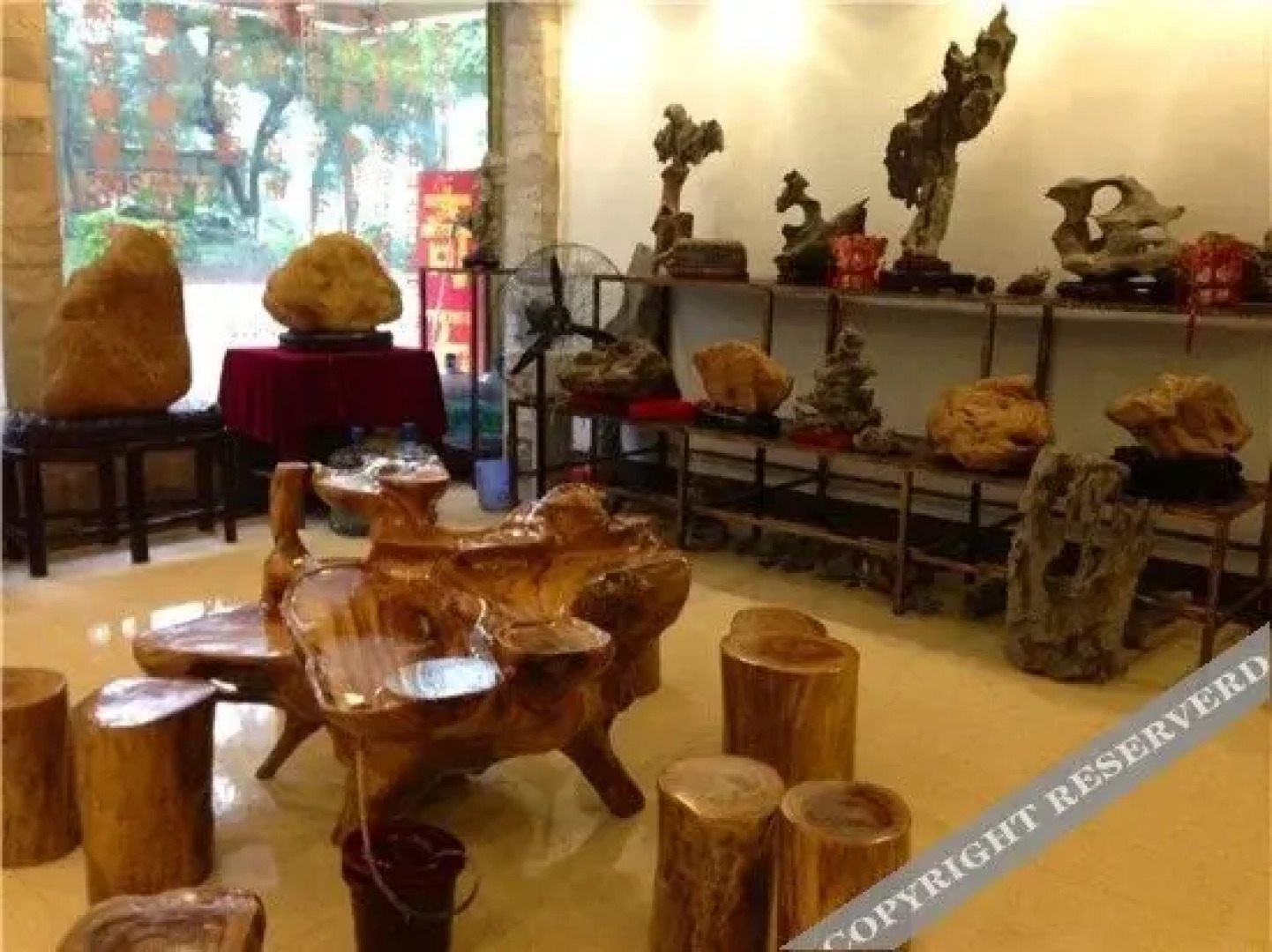 Yibai Business Hotel