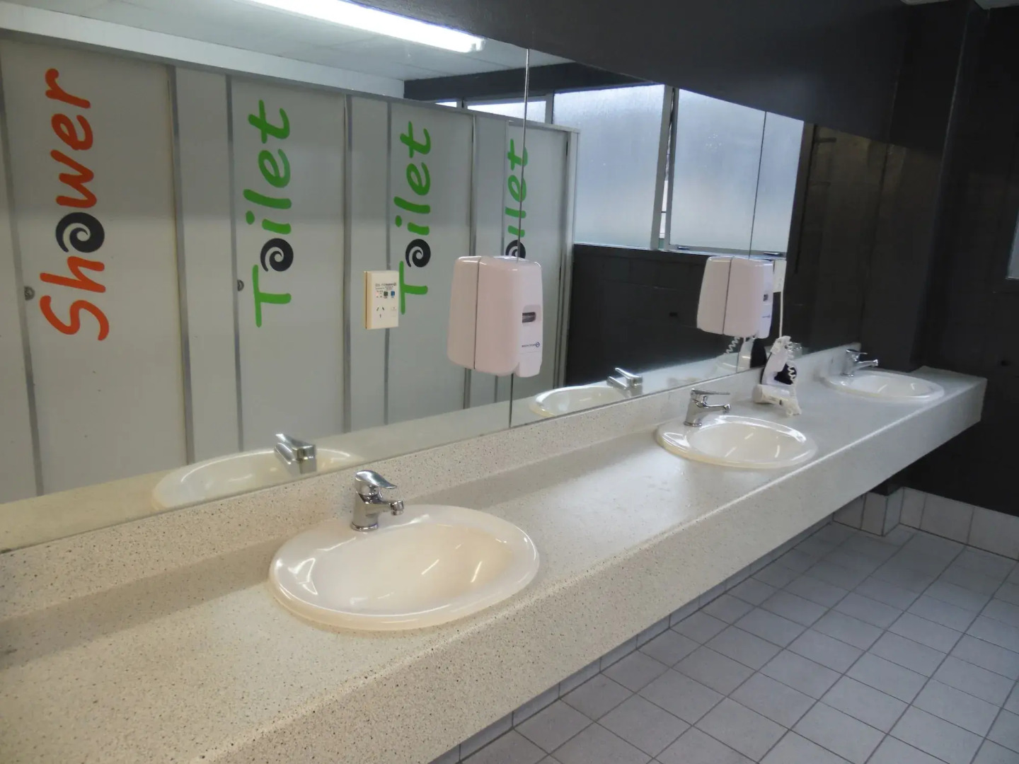 Rock Solid Backpackers Rotorua