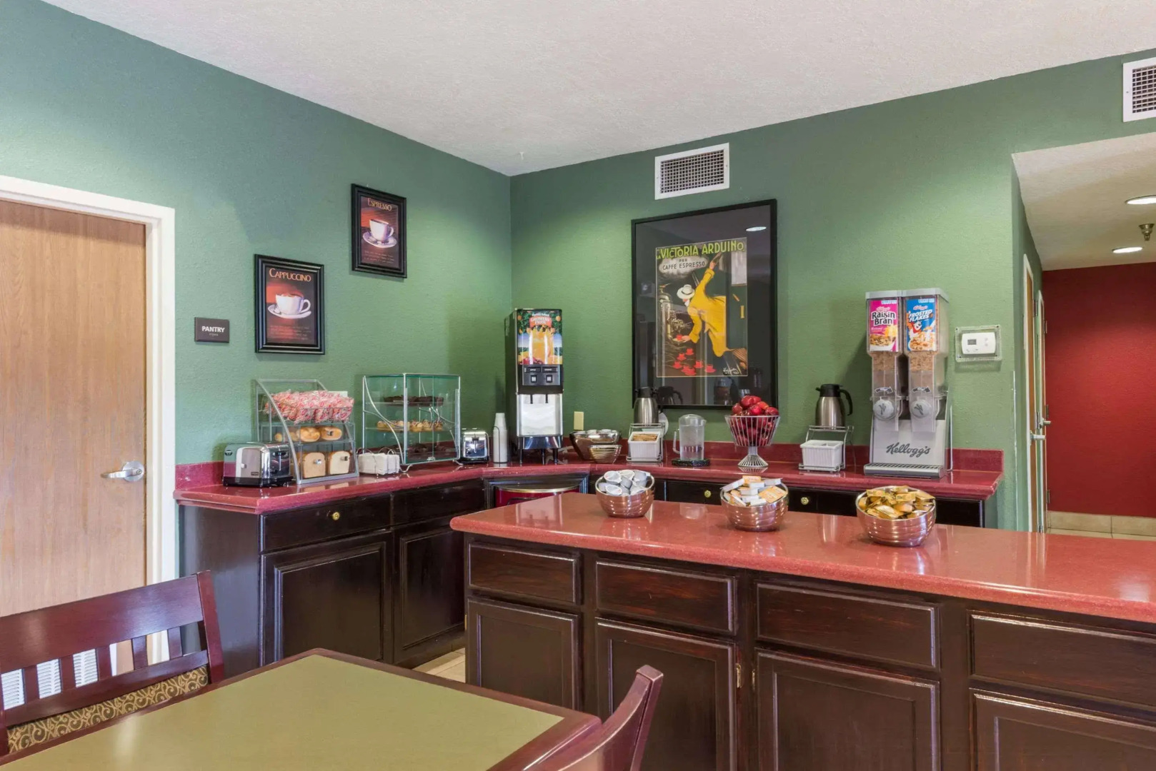 Quality Inn & Suites Sunport Airport Albuquerque