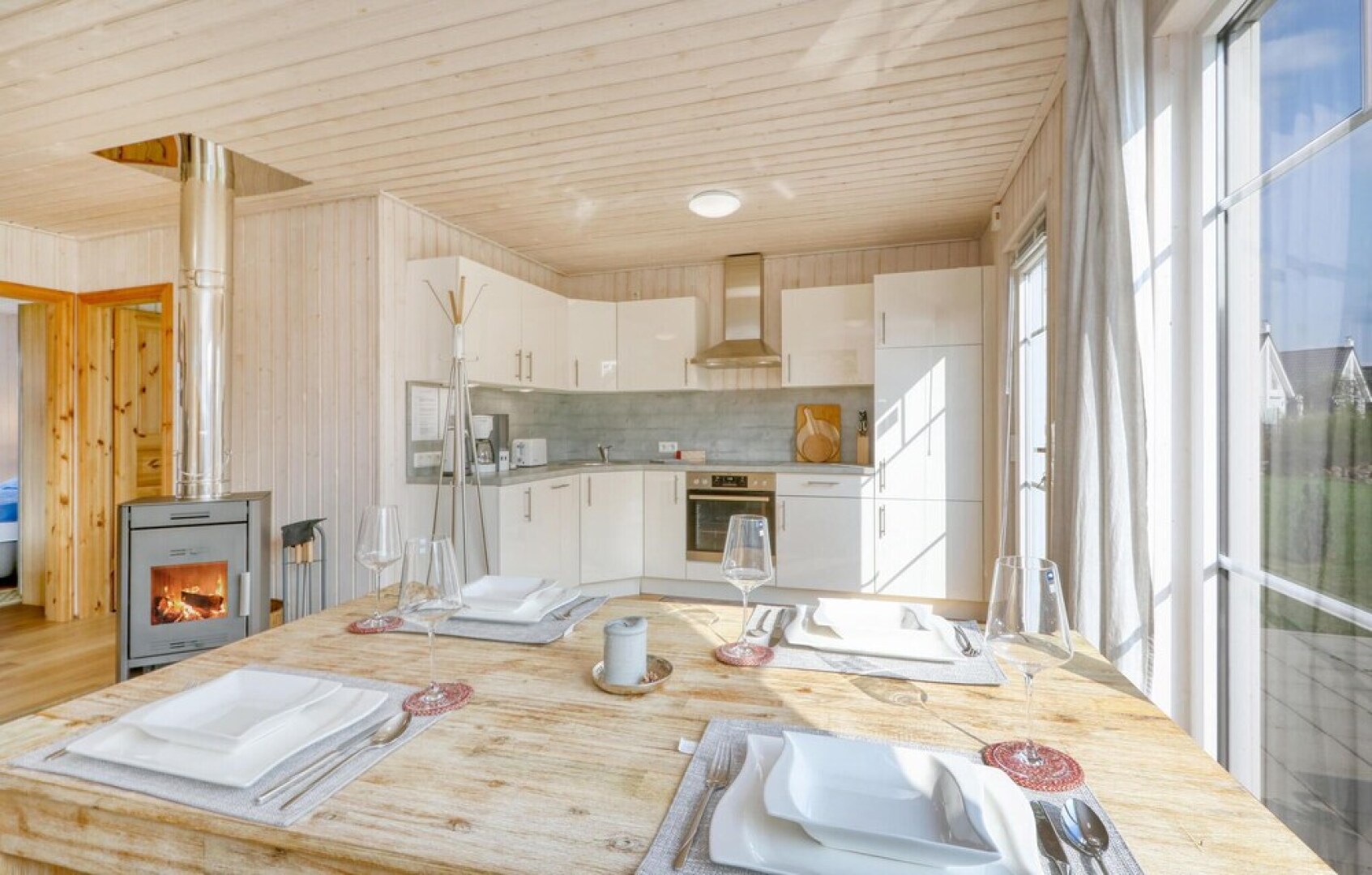 Beautiful Home in Zerpenschleuse With 2 Bedrooms and Wifi