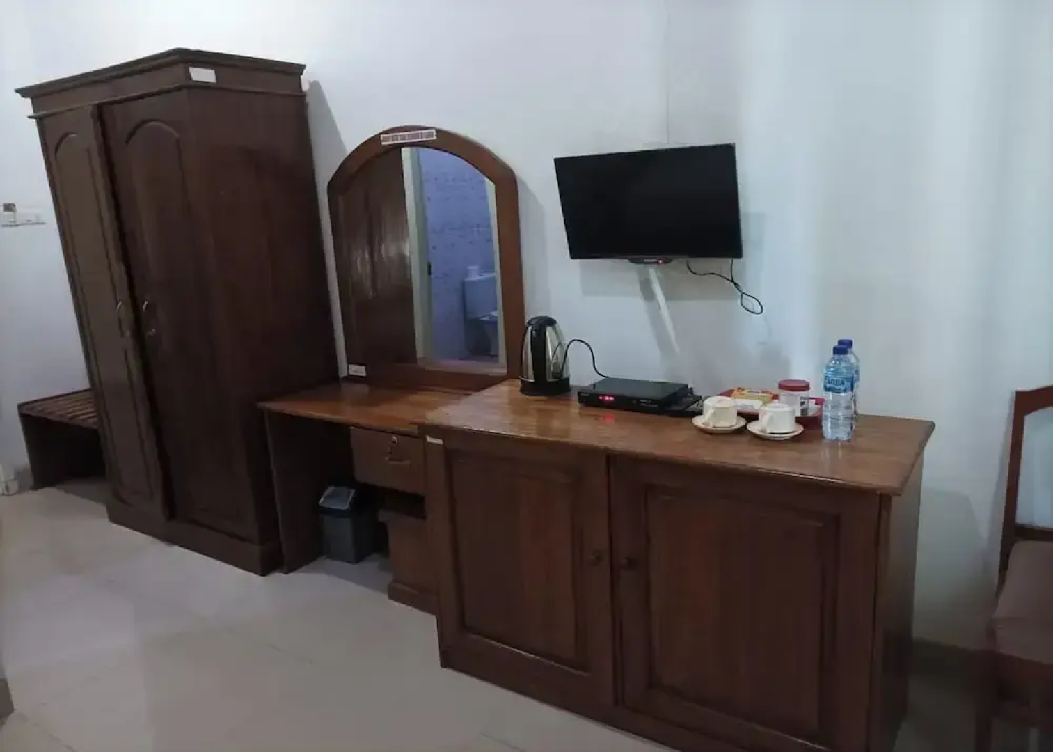 Robbani Edotel Liwa Syariah