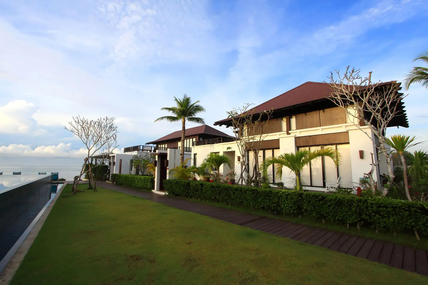 The Oriental Beach Resort