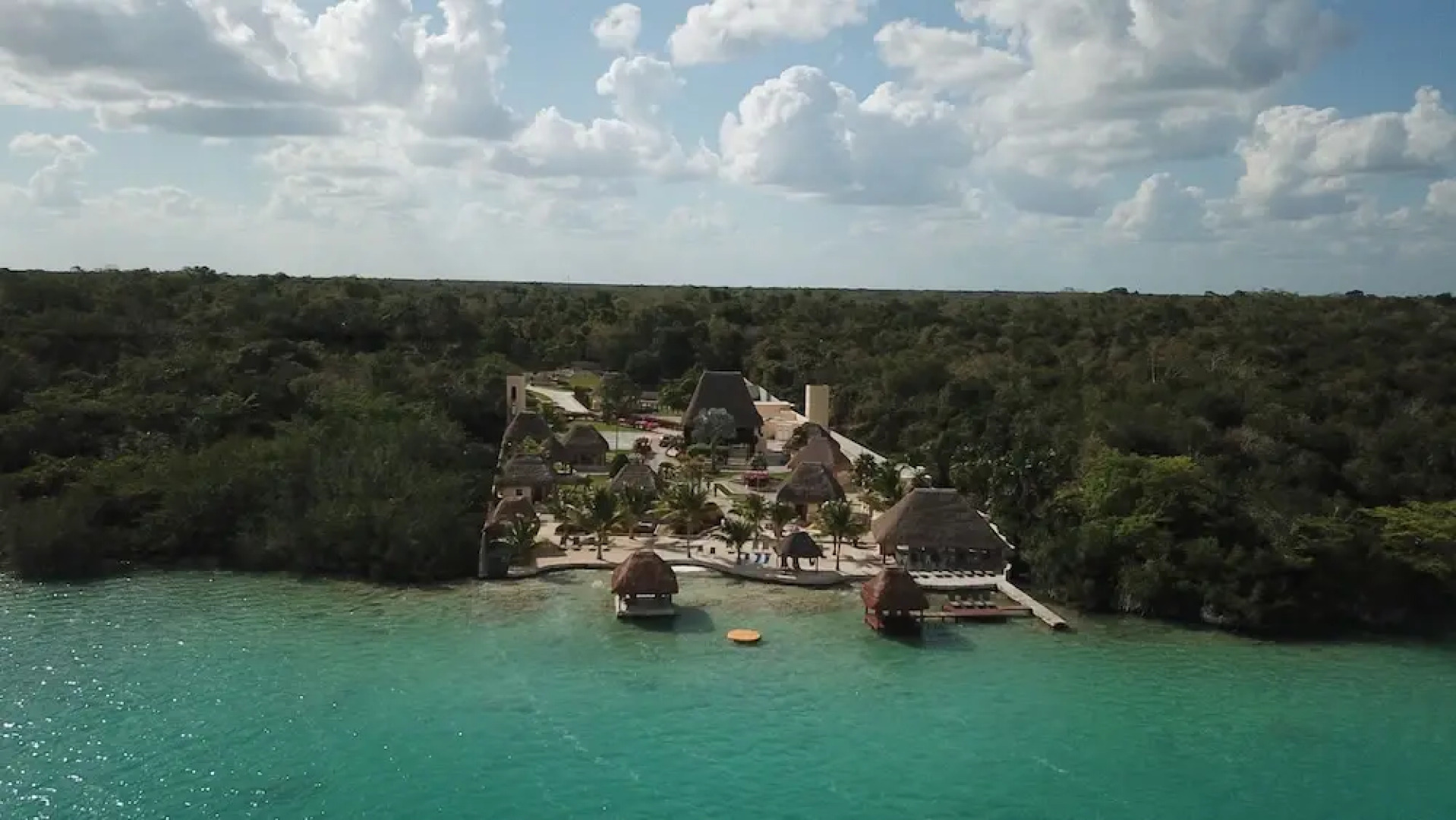 Bacalar Lagoon Resort