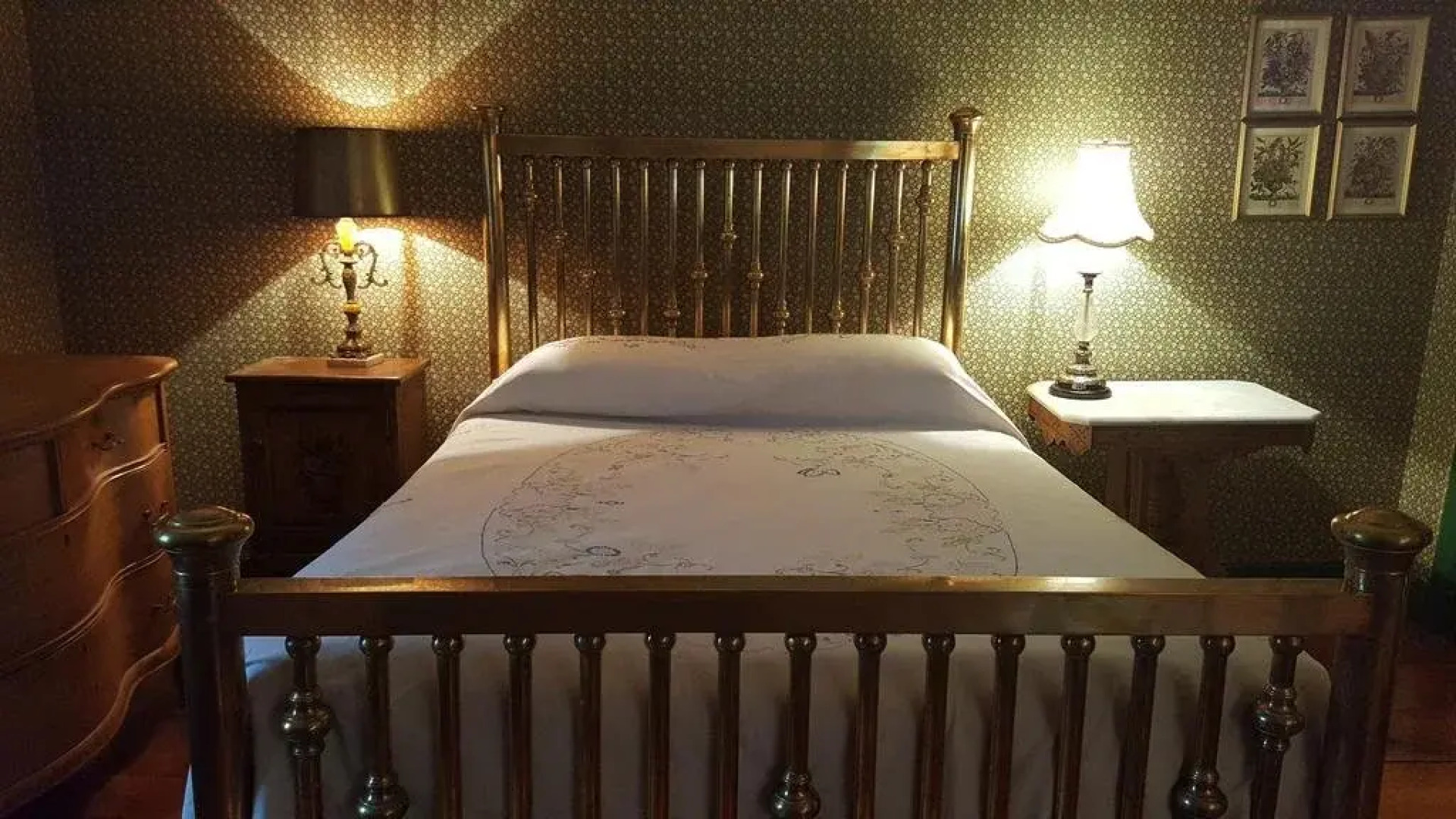 A la Croisée des Chemins