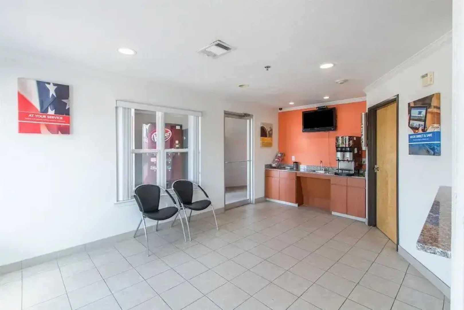 Motel 6 Hutchins, TX