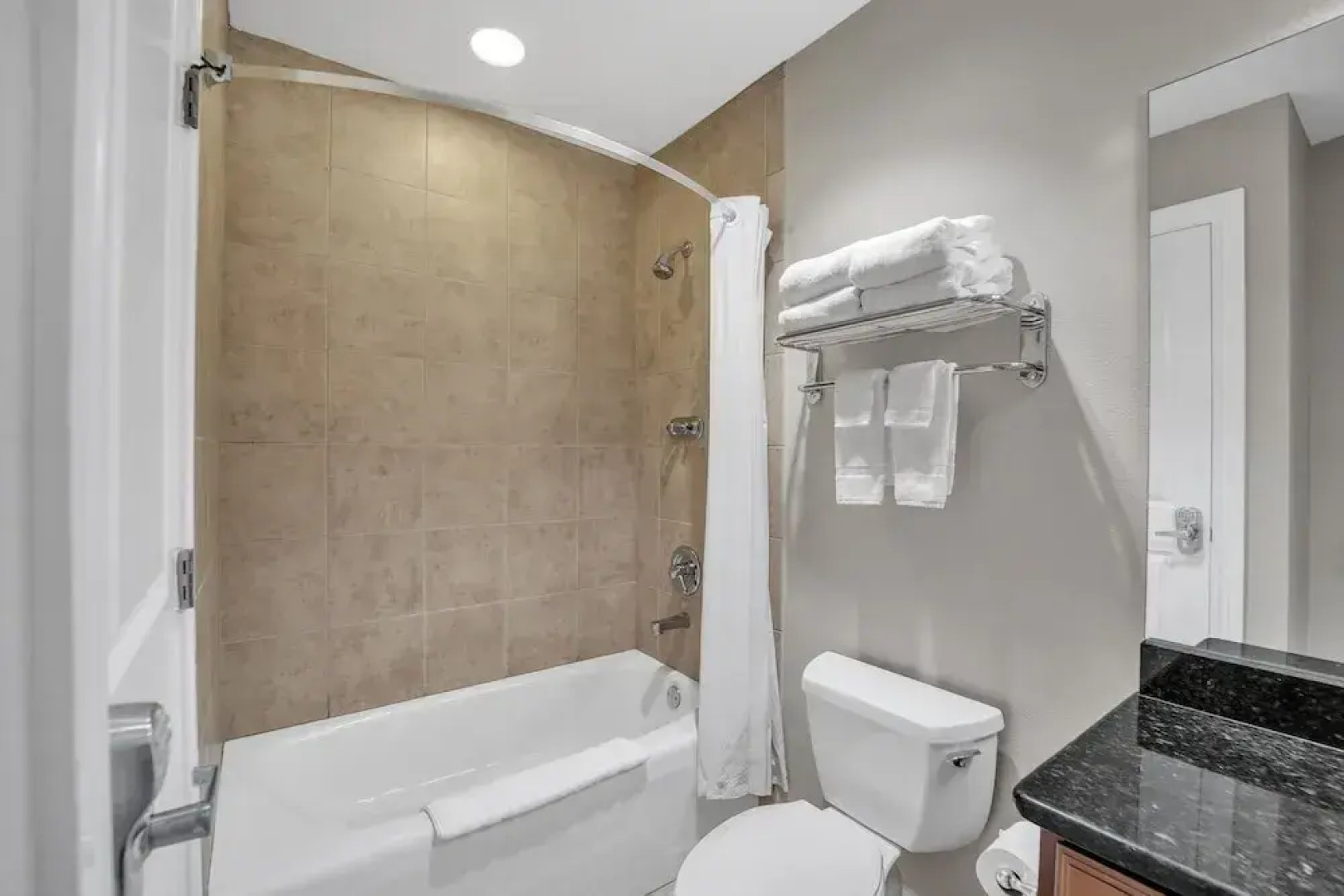 2 bedroom Tampa Condo at Private Golf Course 2 Condo by RedAwning