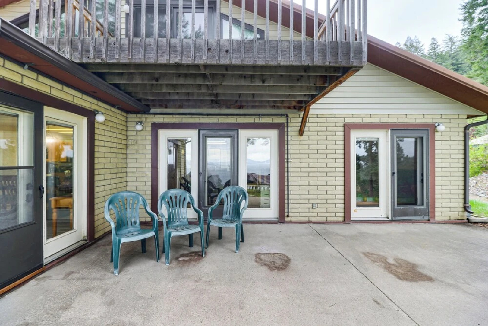 Flathead Lake Views: Scenic & Spacious Retreat!
