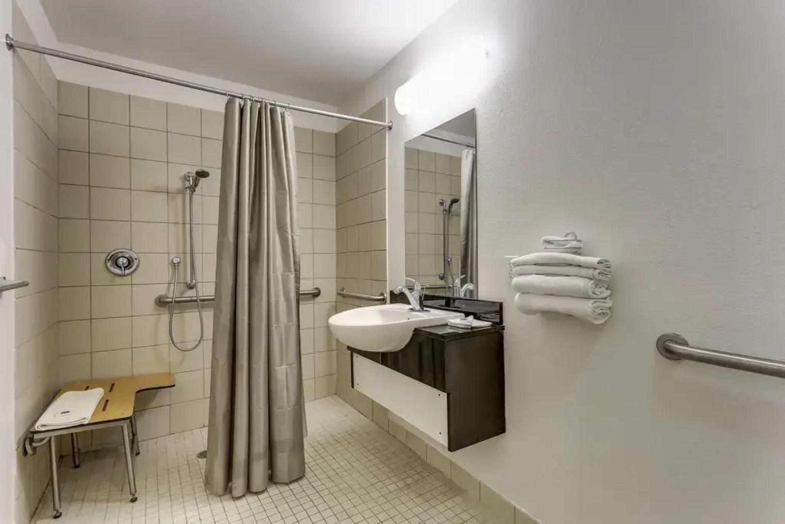 Rodeway Inn and Suites Lake Charles