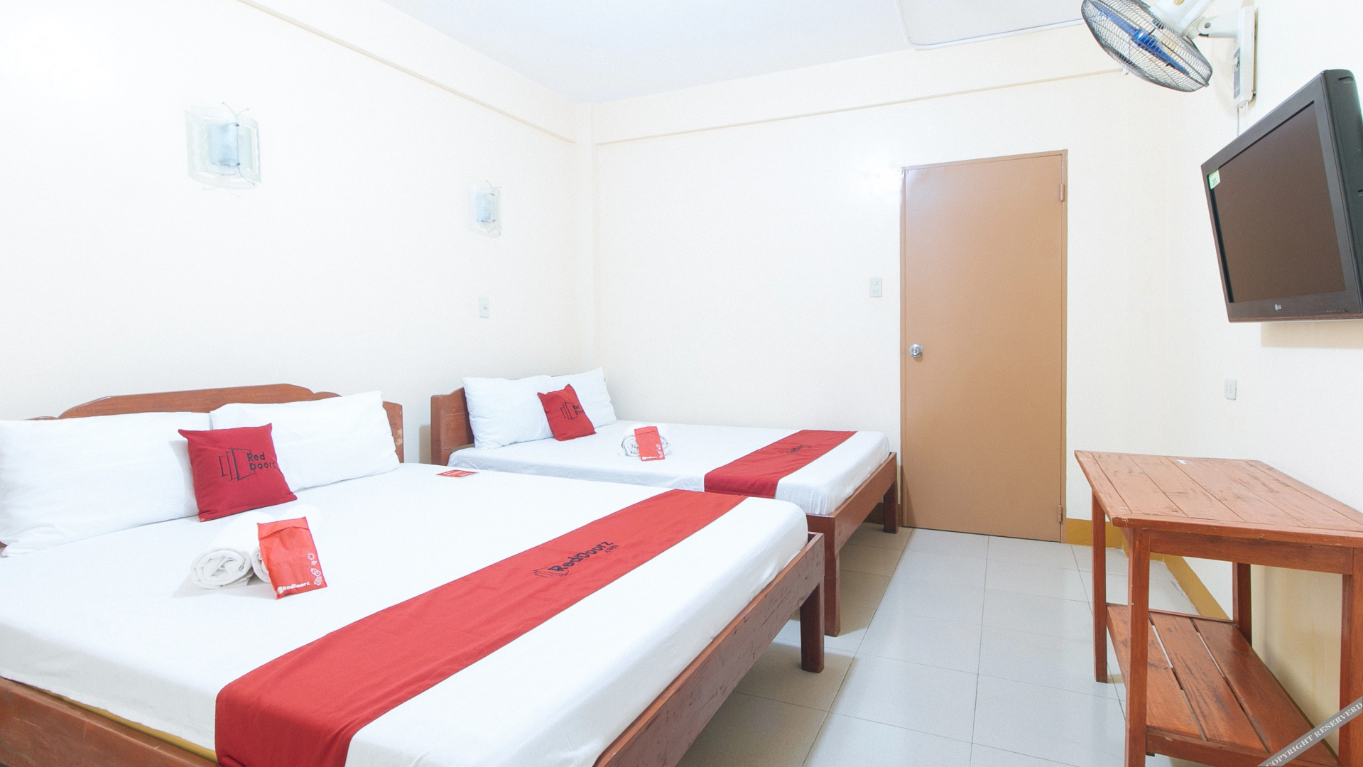 Reddoorz @ Golden Park Inn La Union