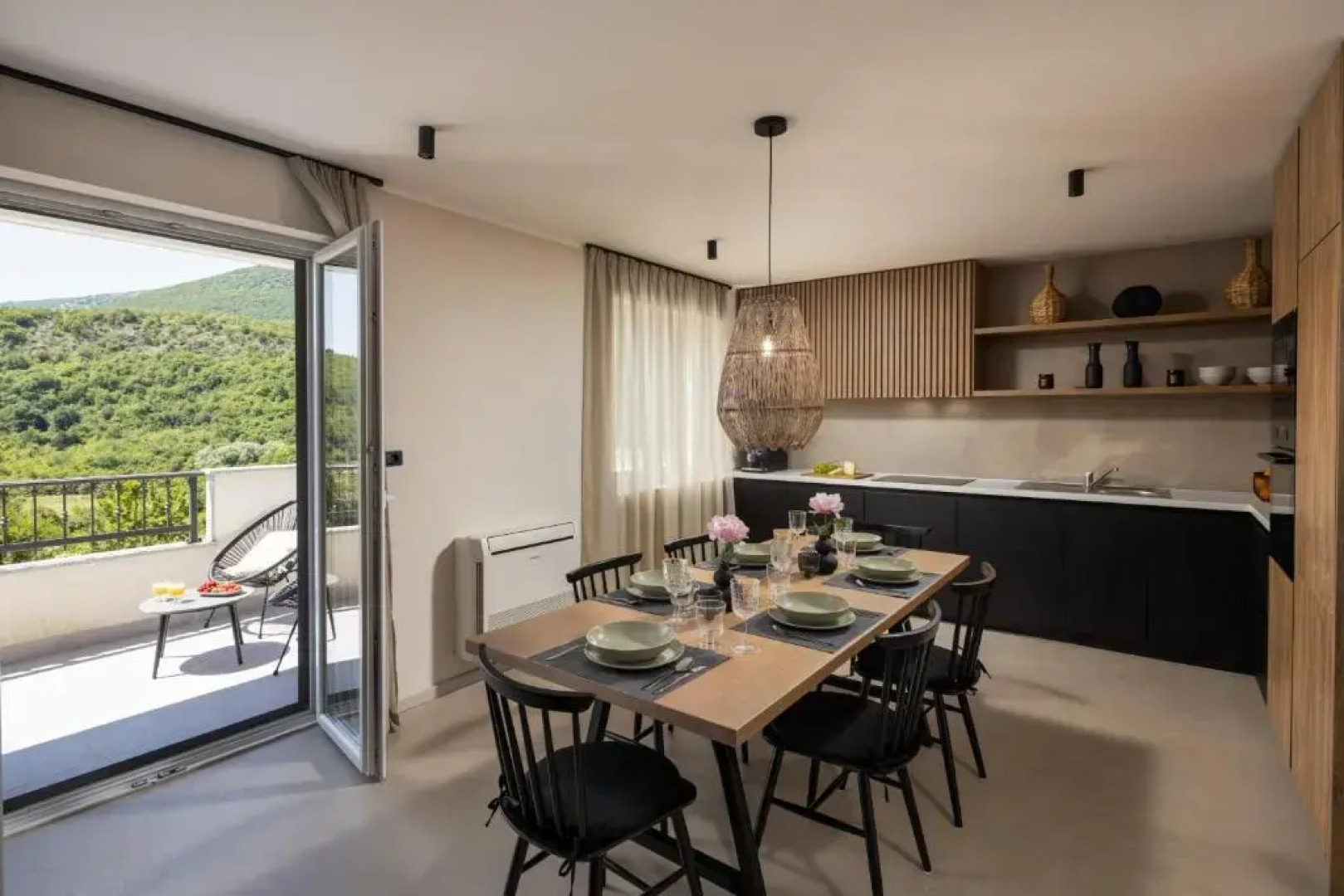 3 Luxury bedroom Apartment EMMA