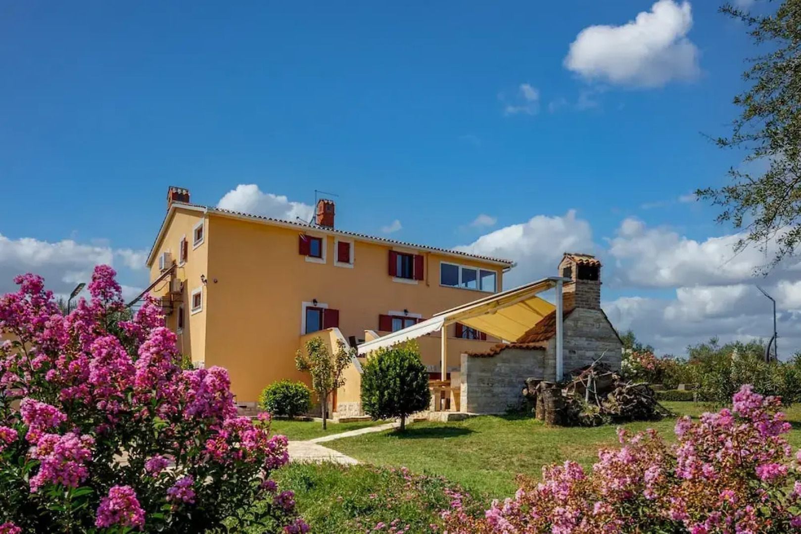 Pool Villa Divina in i an