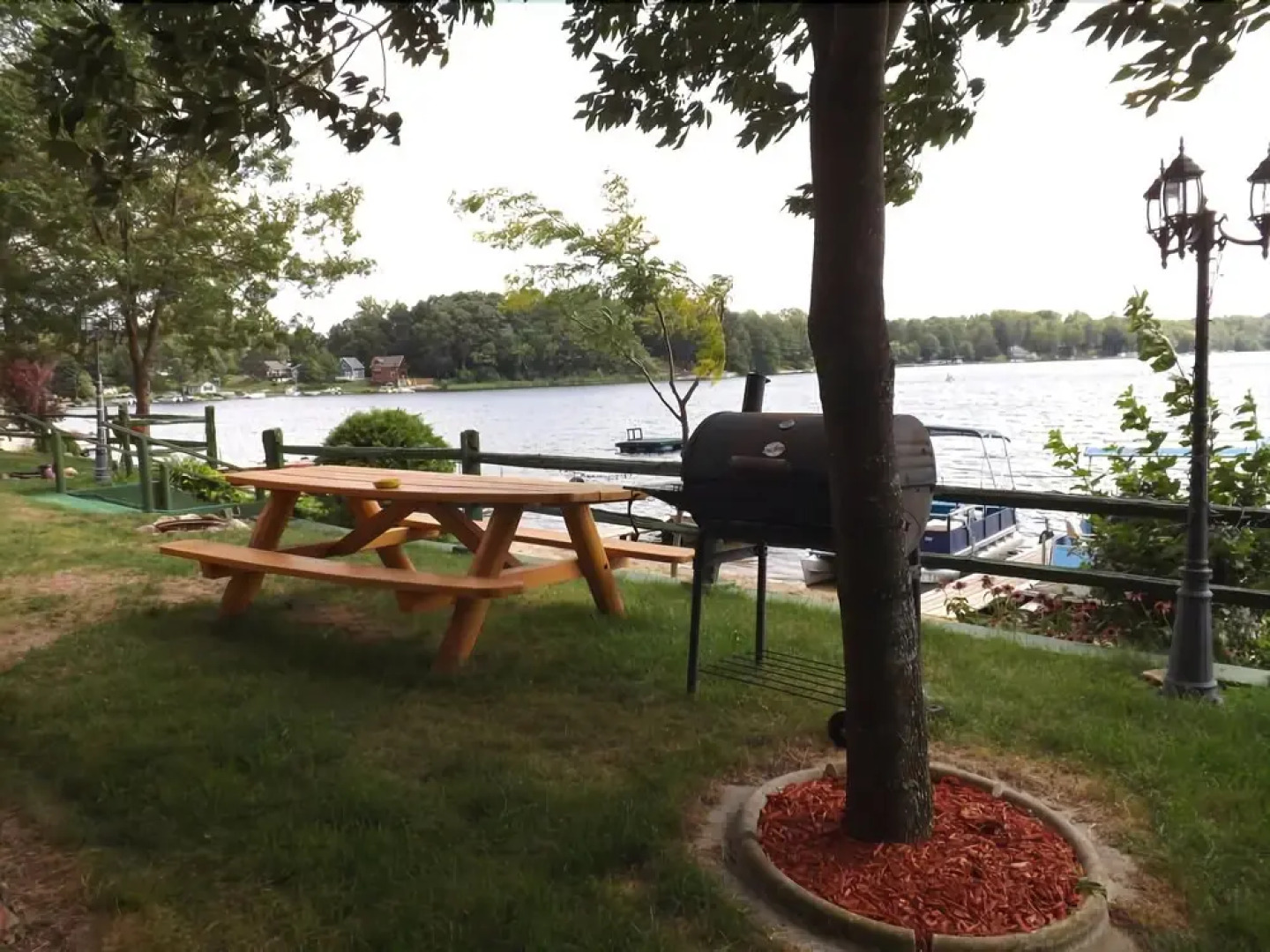 Crooked Lake Resort Cabin 1 (The lake side Stowaway) Holiday home 2 Be