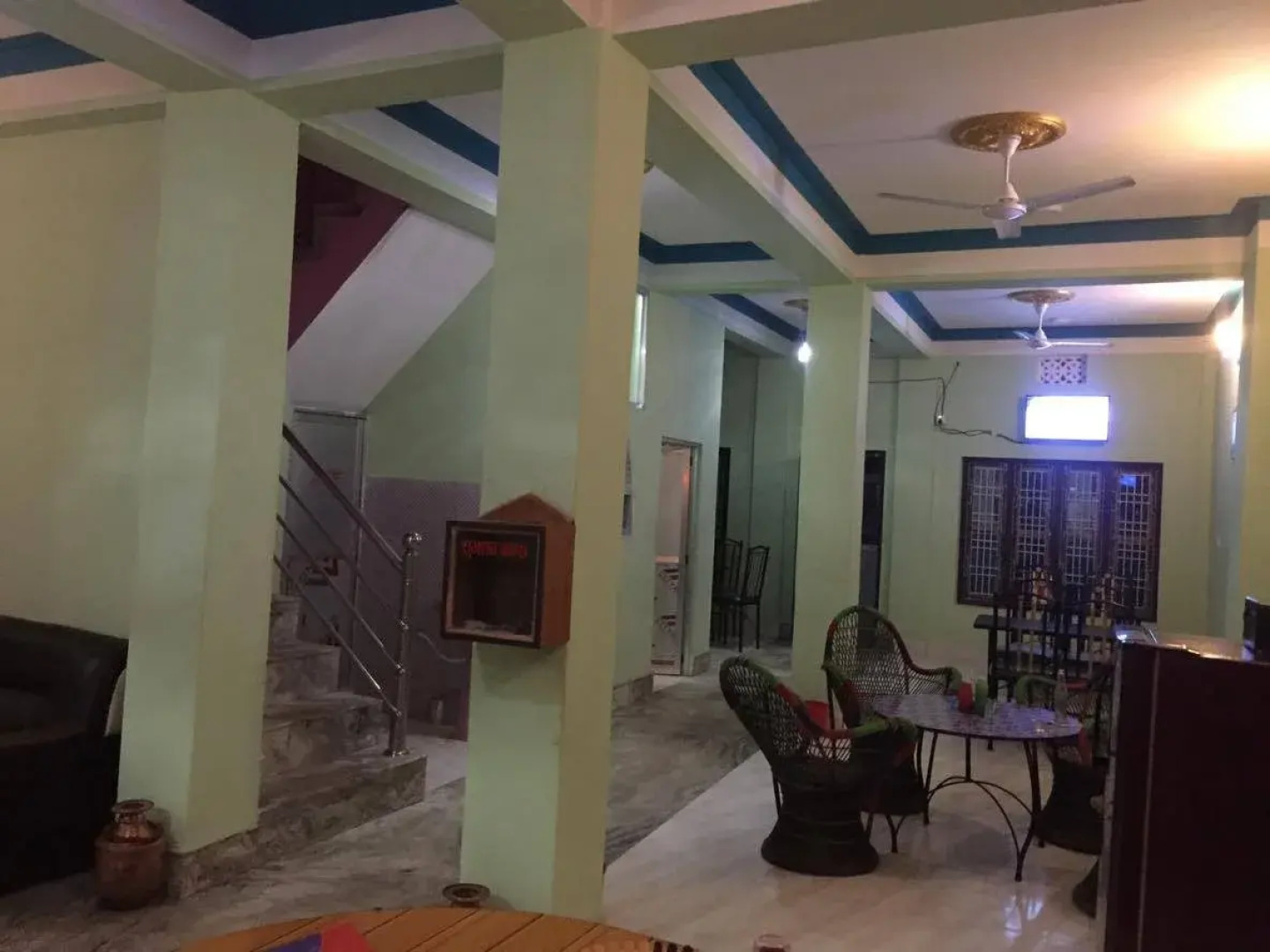 City Guest House and Family Restaurant