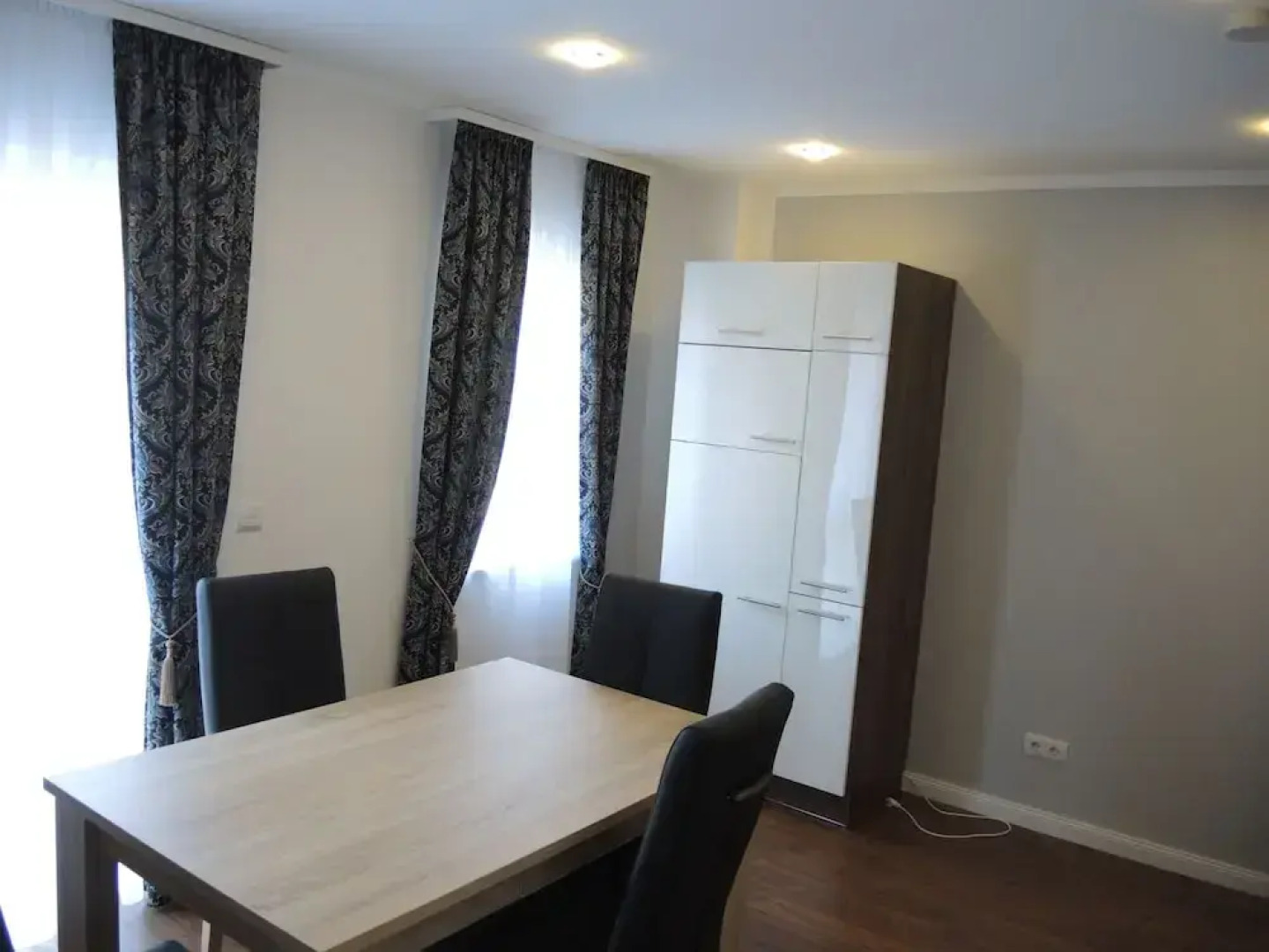 Merkel Villa Apartamente