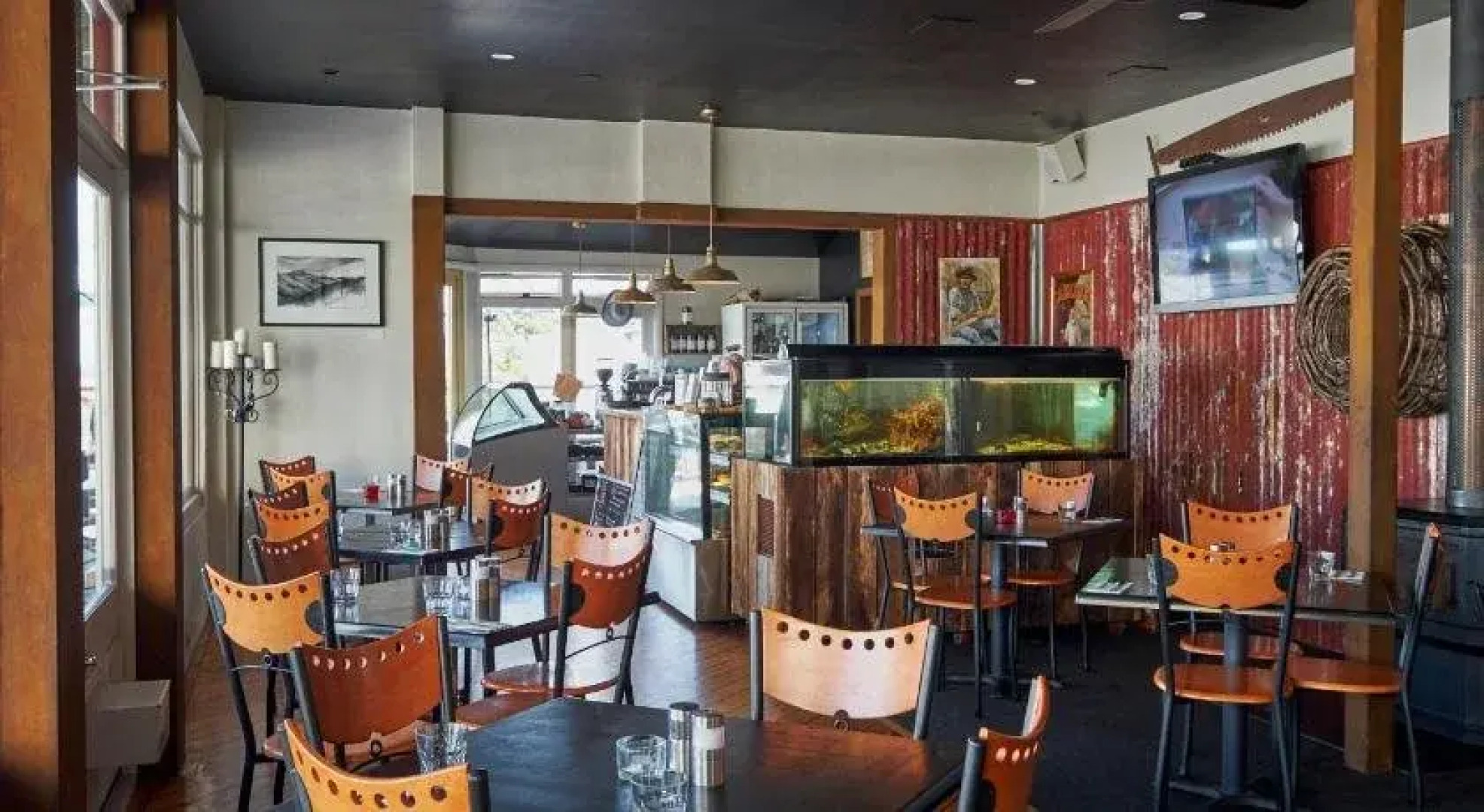 Bushmans Cafe and Accommodation