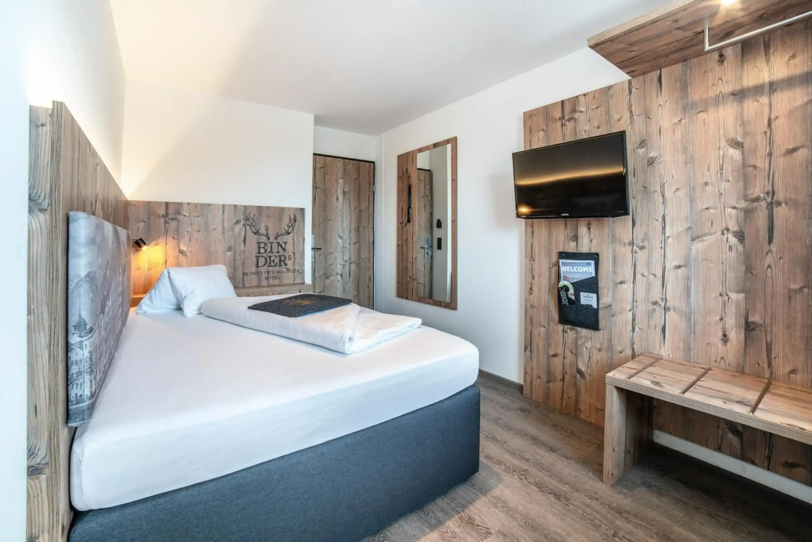 Binders Budget City Mountain Hotel