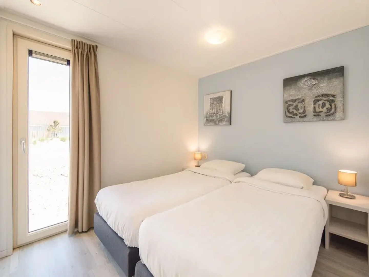 Modern Lodge With two Bath Rooms, Near the Beach