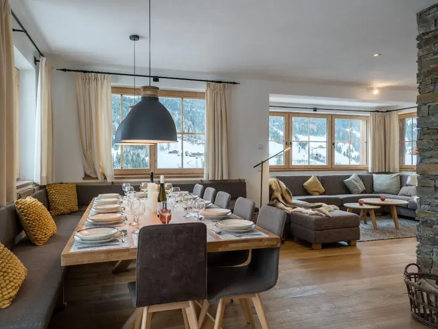 Luxurious Chalet With Sauna on Sunny Slopes in Mühlbach