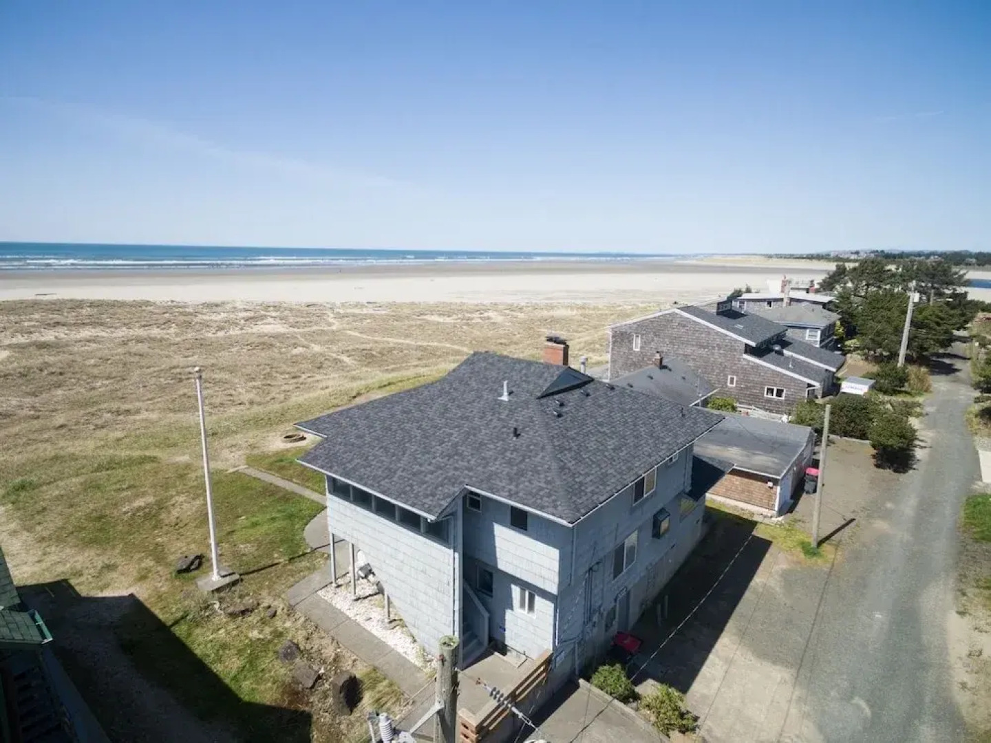 The Riptides 3 Br home by RedAwning