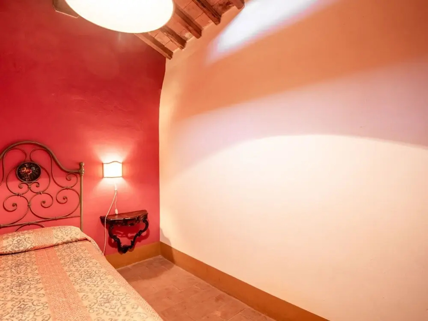 Alluring Apartment in Rapolano Terme with Swimming Pool