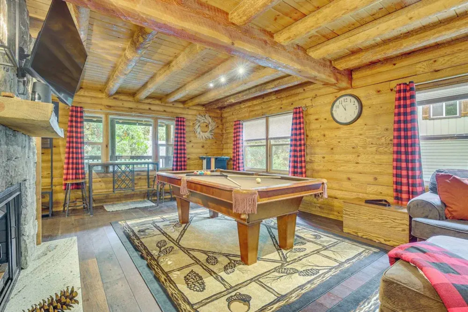 Cabin ~ 1 Mi to Lake Gregory & Hiking!