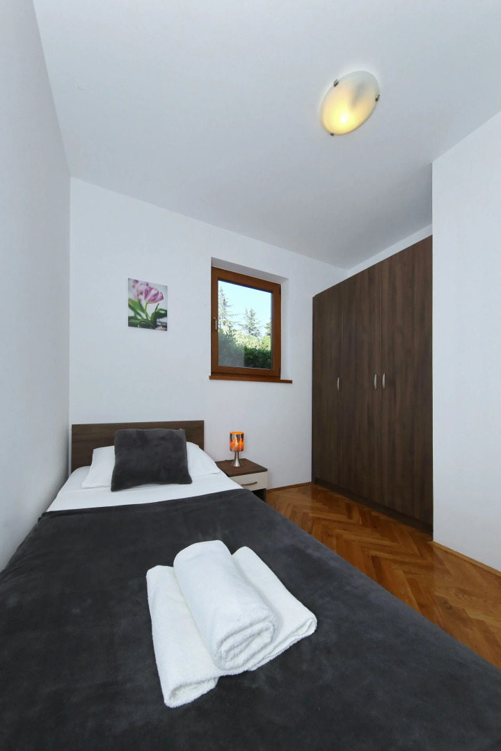 Be-Bu-Mar Apartments