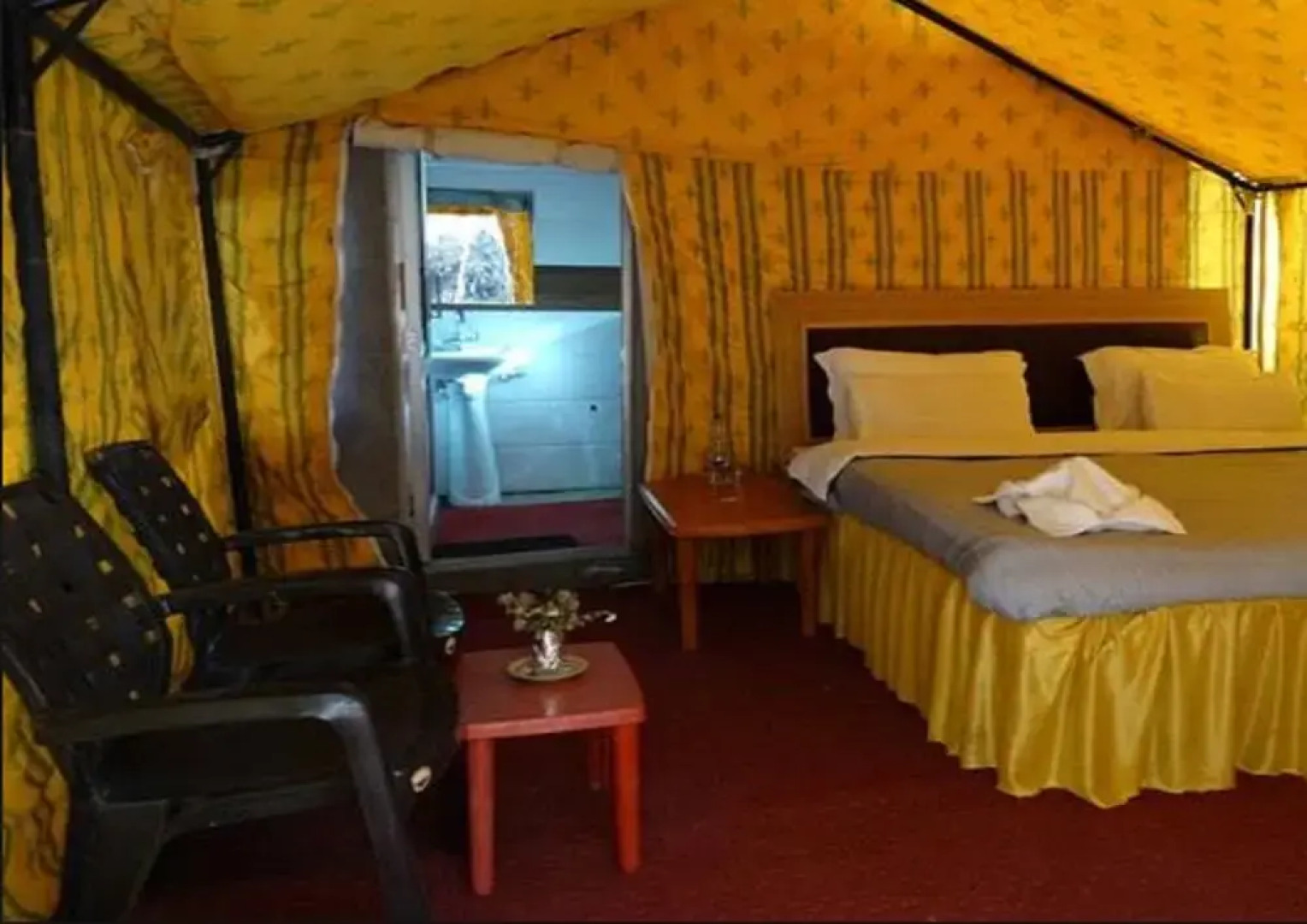 Royal Deluxe Camp